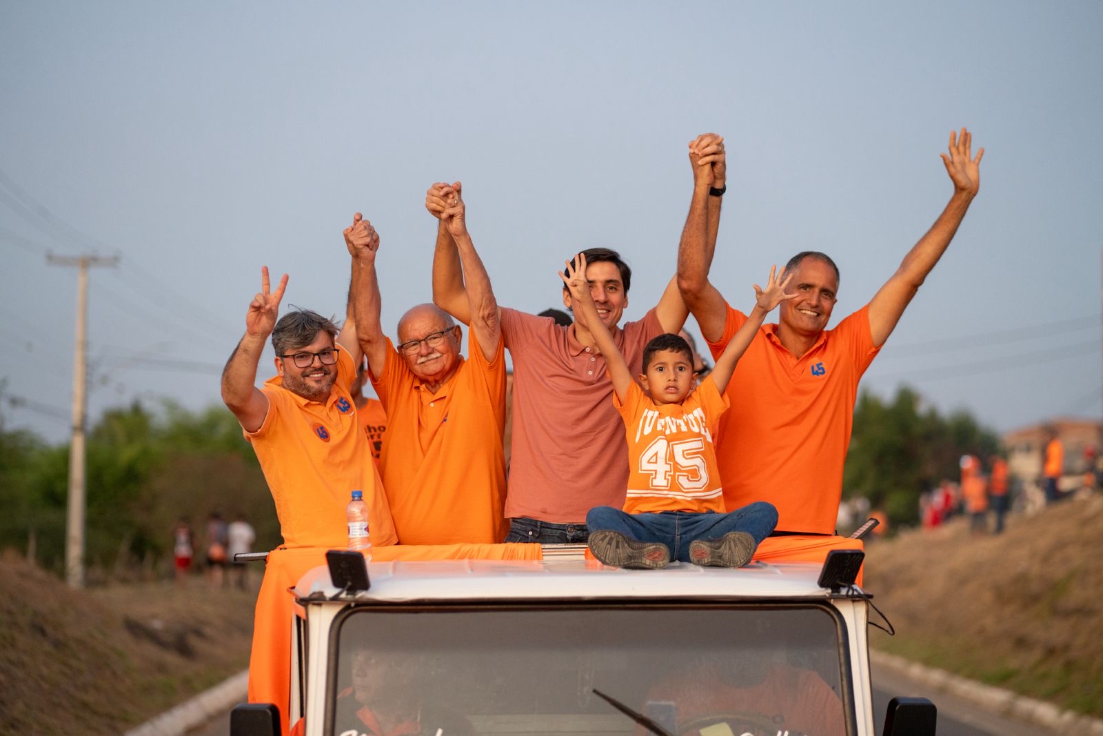 Dió Filho realiza carreata histórica, com grande adesão em Riacho