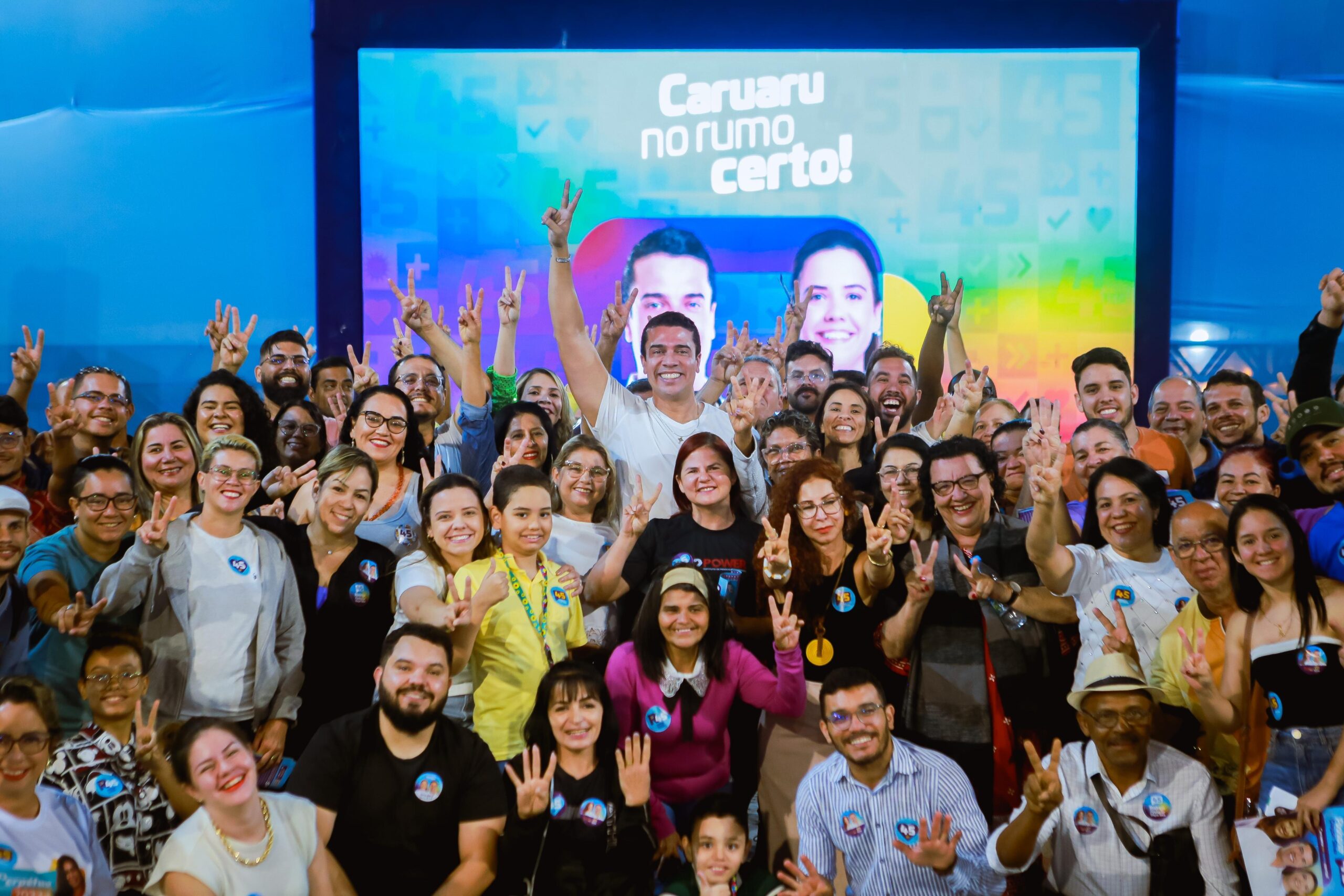 Rodrigo assume compromisso com profissionais da cultura e da educação