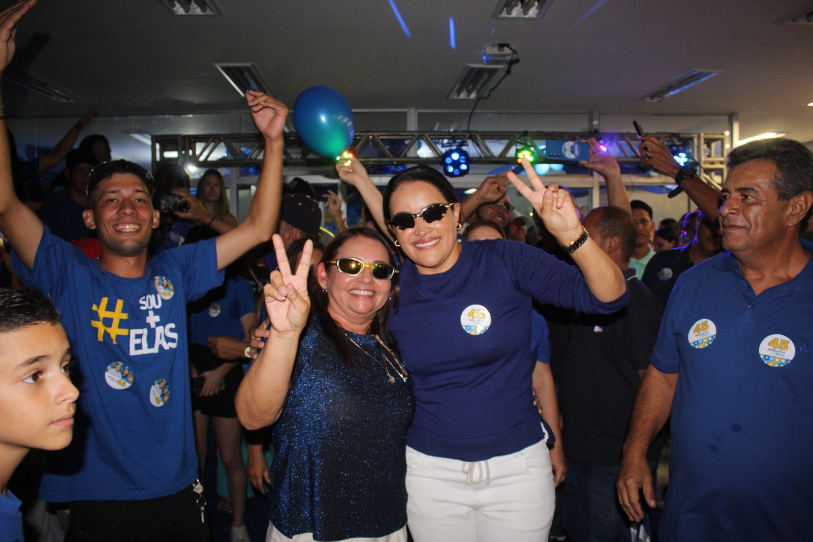 Pollyanna vai celebrar aniversário com ‘arrastão’ nas ruas de Sertânia