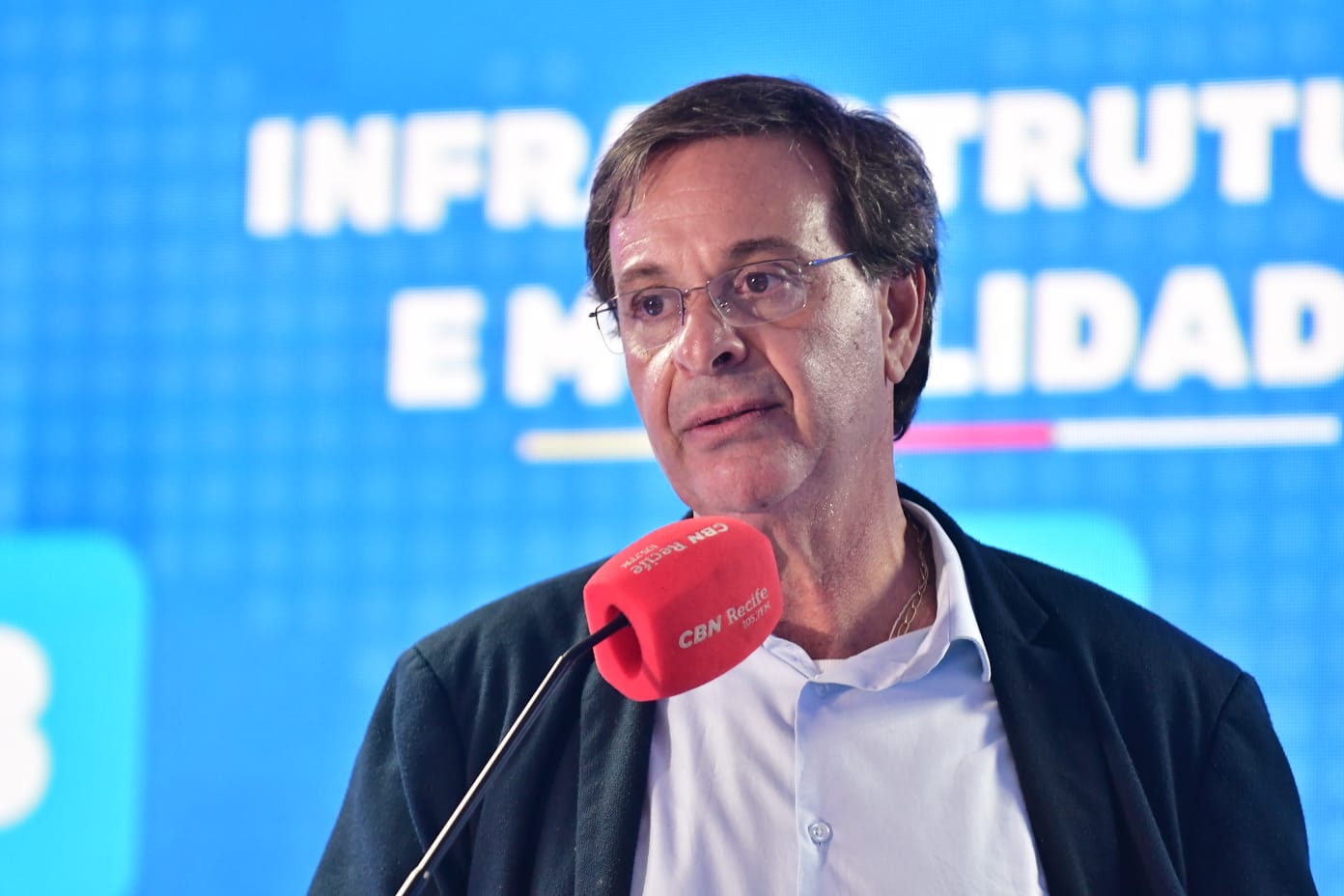 “Não sou a favor de nenhum aumento de imposto”, afirma Gilson Machado em sabatina da Fiepe