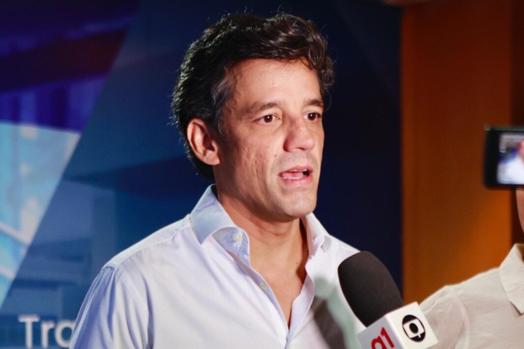 Mesmo após decisões judiciais, Daniel Coelho diz que manterá guia sobre habitação no ar