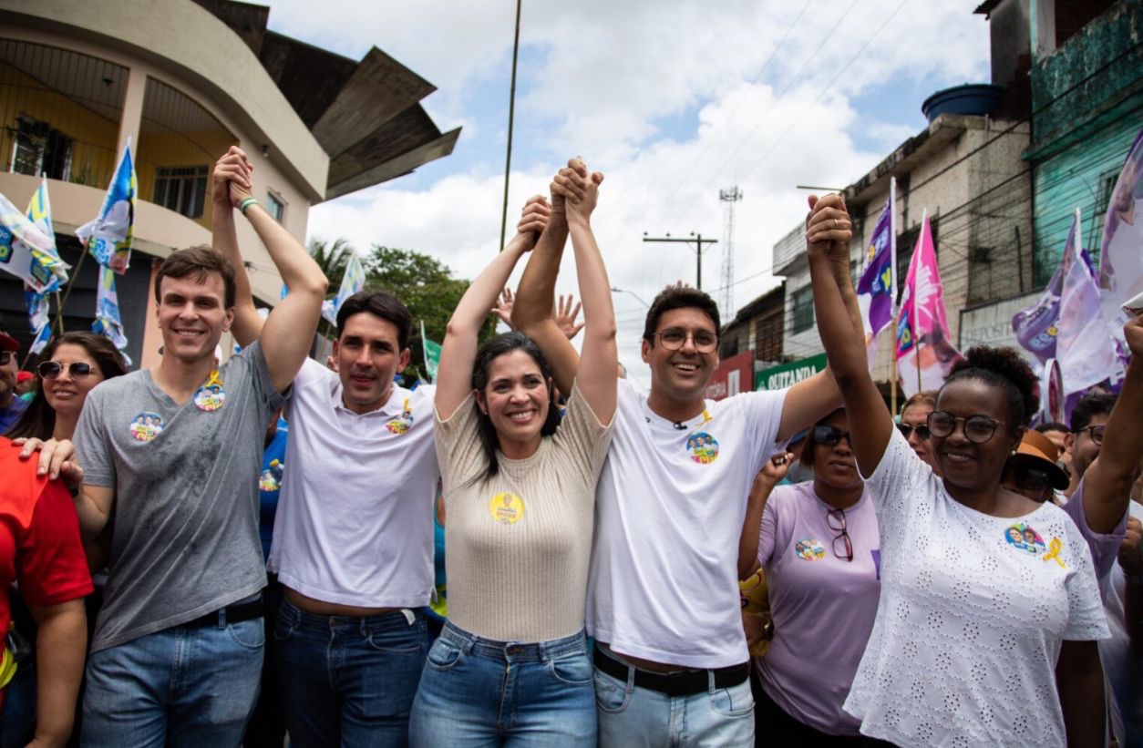 Silvio Costa Filho, Miguel Coelho e Iza Arruda reforçam Diego Cabral em Camaragibe 