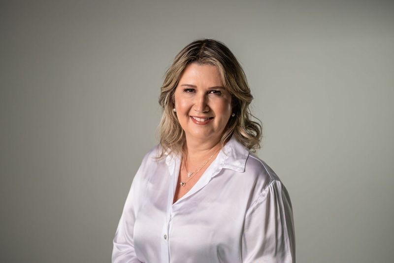 Izabel pede que eleitores de Olinda comparem cada candidato