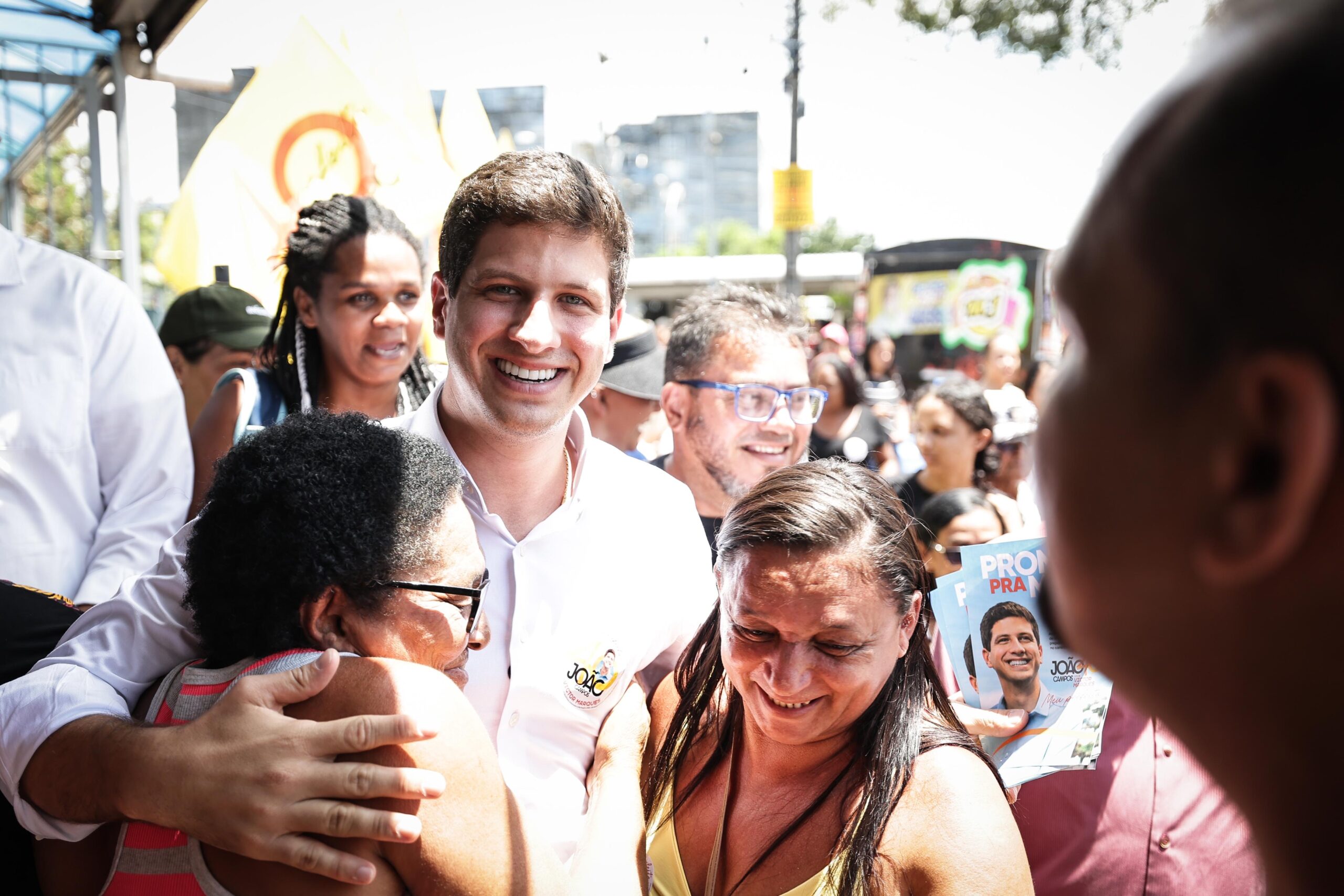 João Campos se compromete em fortalecer empreendedorismo feminino