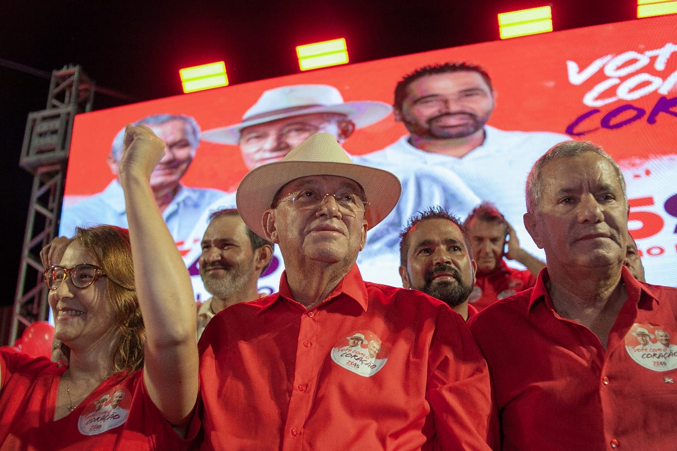 Zé Almeida anuncia programa municipal de distribuição de renda