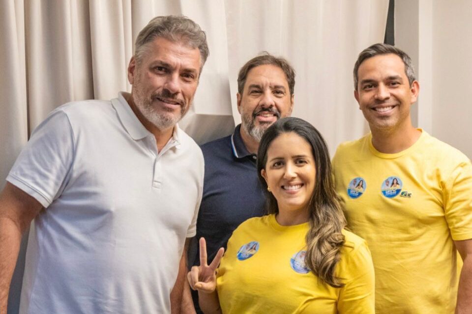 Lara Cavalcanti animada para confronto com Simão em debate 