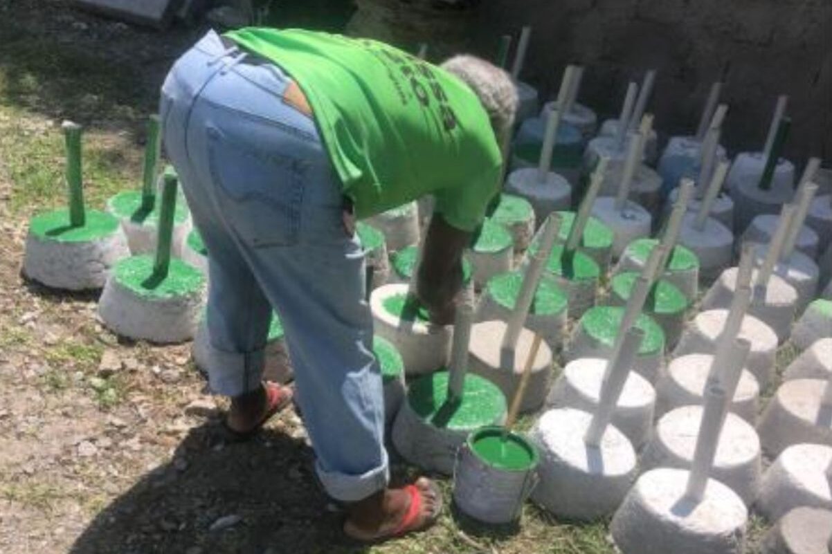 Campanha de Clarissa é denunciada por suposto recolhimento de material dos adversários  