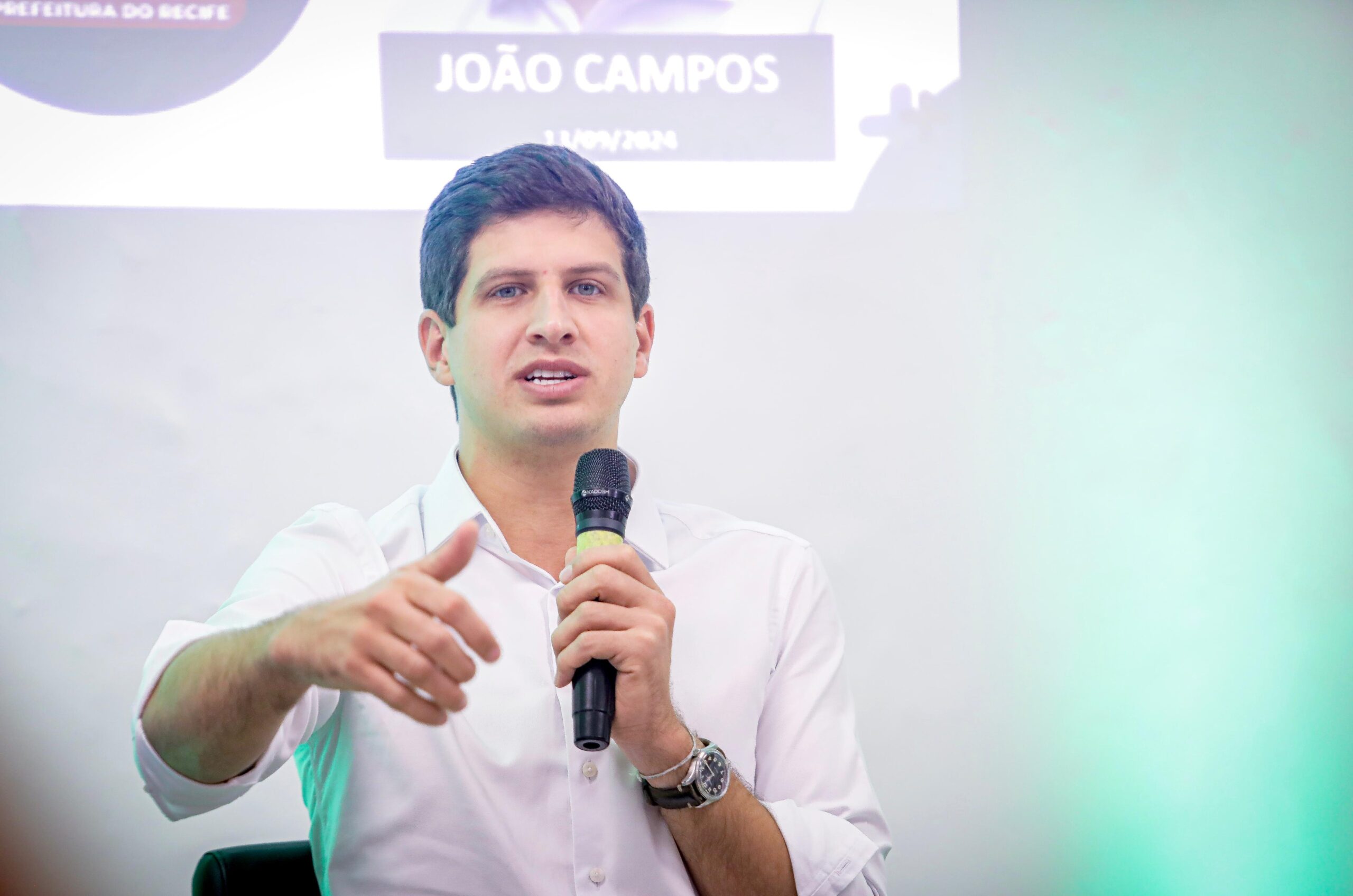 João Campos anuncia agendamento digital para otimizar acesso a remédios na rede pública