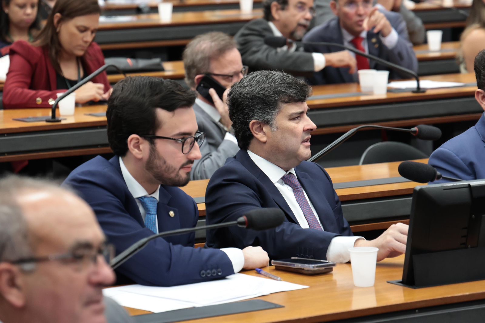 Eduardo e Lula da Fonte solicitam inclusão de Casas Azuis na LDO 2025