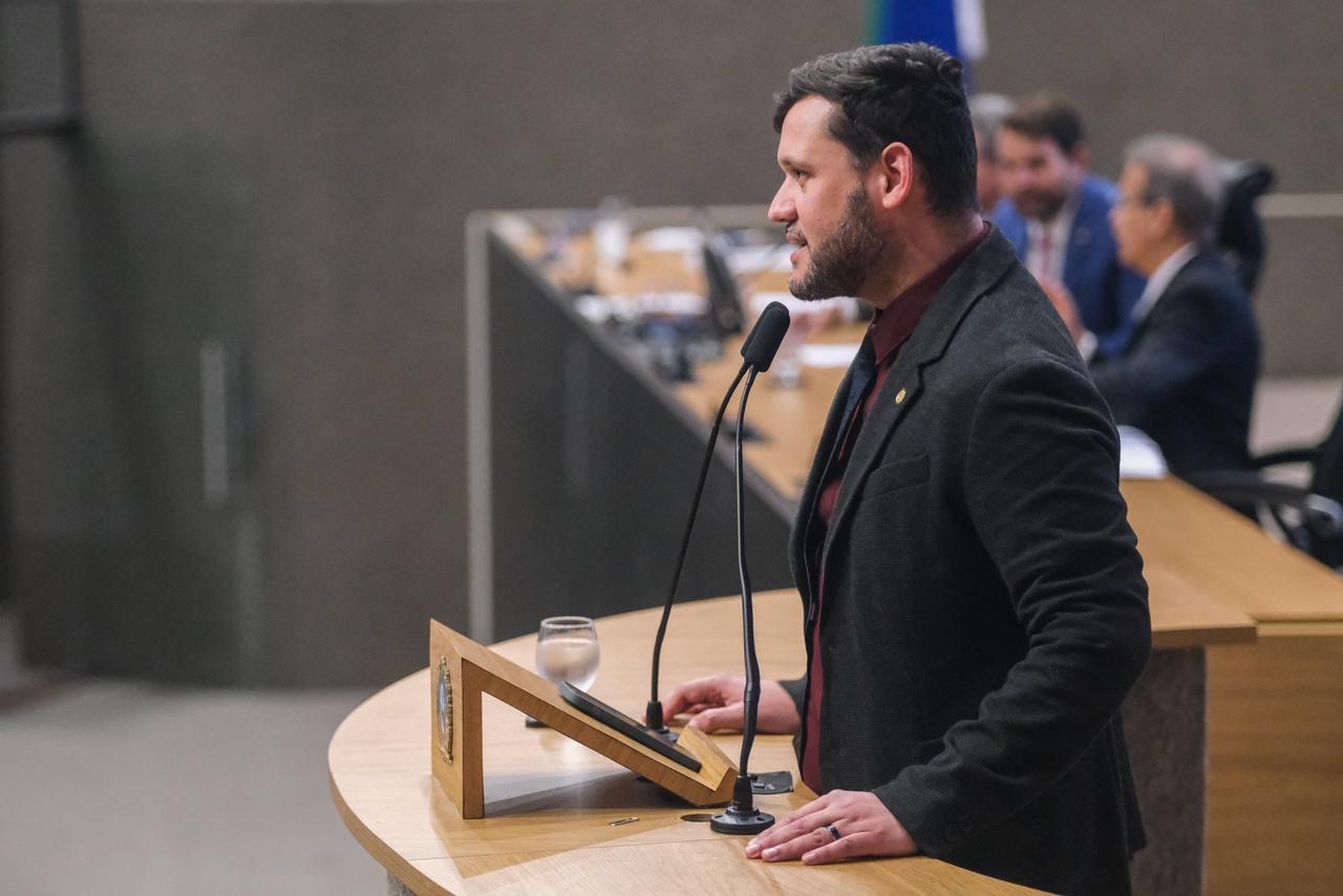 Gilmar provoca audiência para debater PCCV dos servidores da UPE