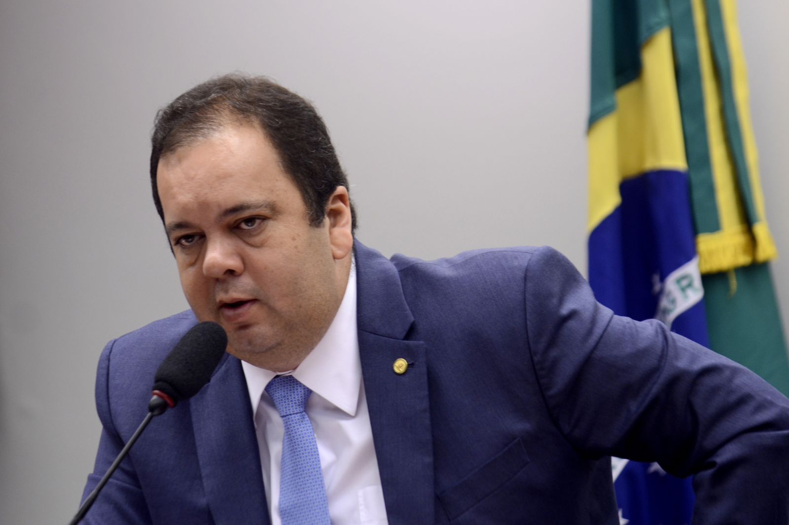 Elmar Nascimento retira candidatura à presidência da Câmara Federal