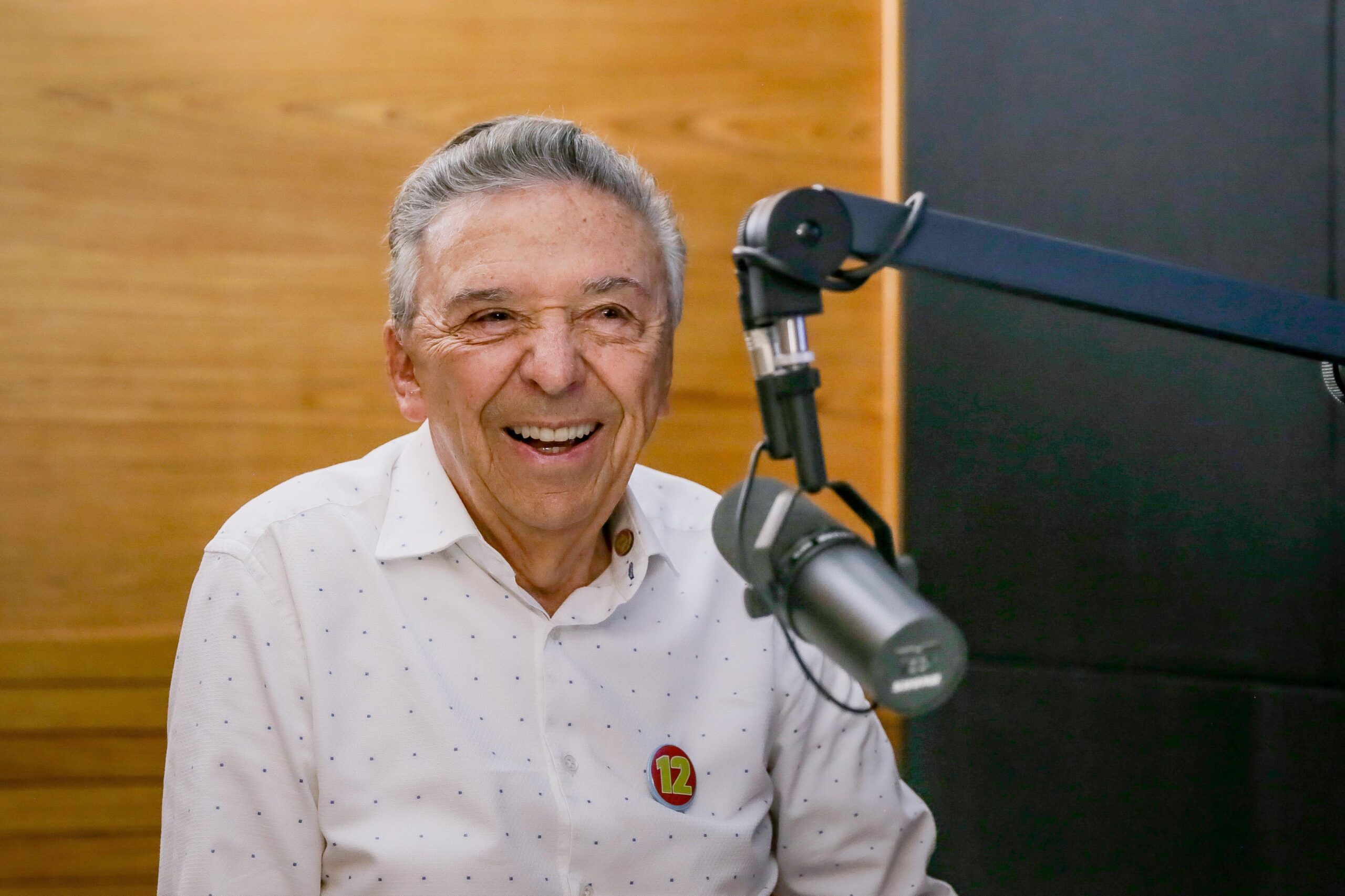 “O que sei fazer de melhor é trabalhar por Caruaru”, afirma Queiroz 