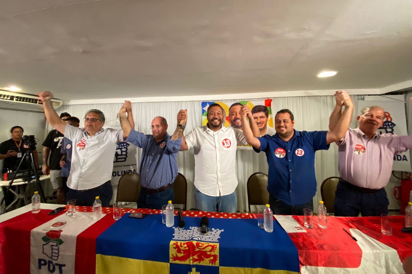 Pedetistas anunciam apoio a Vinicius Castello em Olinda