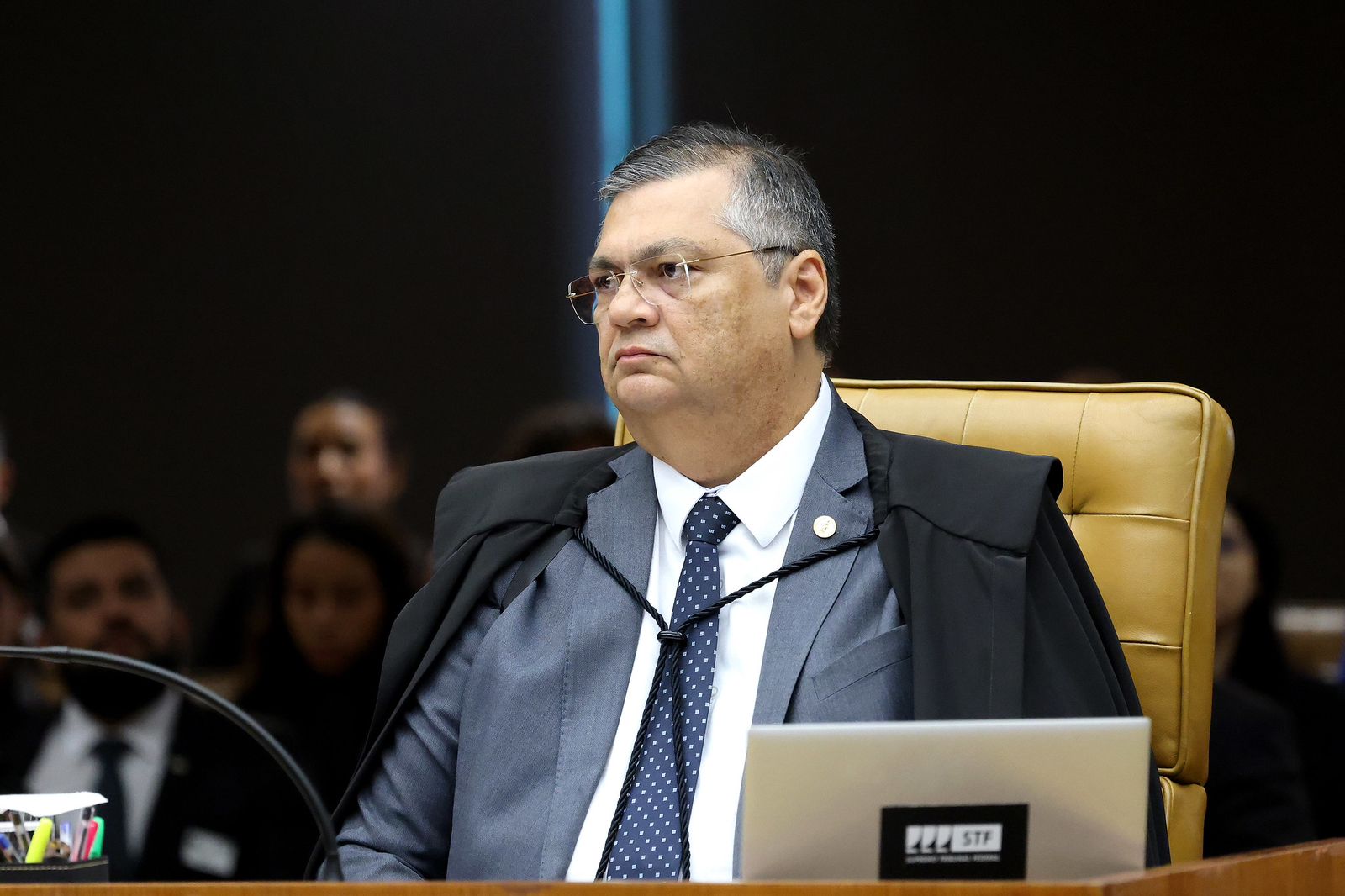Dino anula reeleição antecipada da Mesa Diretora da Alepe