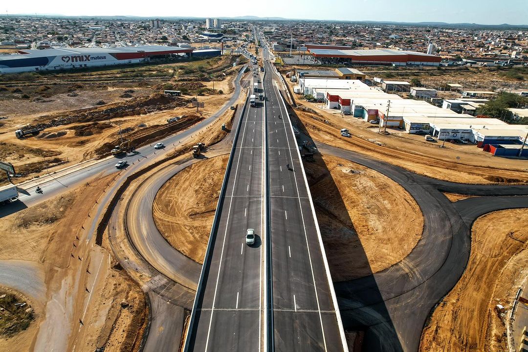 Simão e DNIT inauguram e liberam trânsito no viaduto BR-407