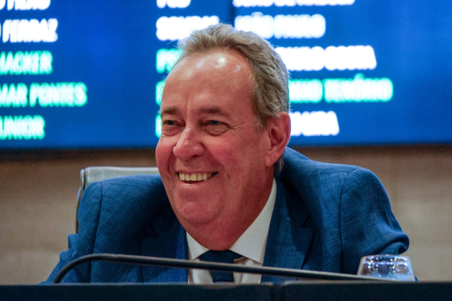 Coluna da quarta: sentimento de recondução  