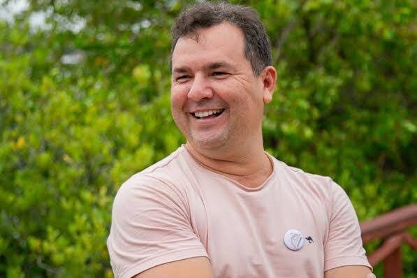 Júnior Matuto celebra apoio do PT, após intervenção nacional em Paulista