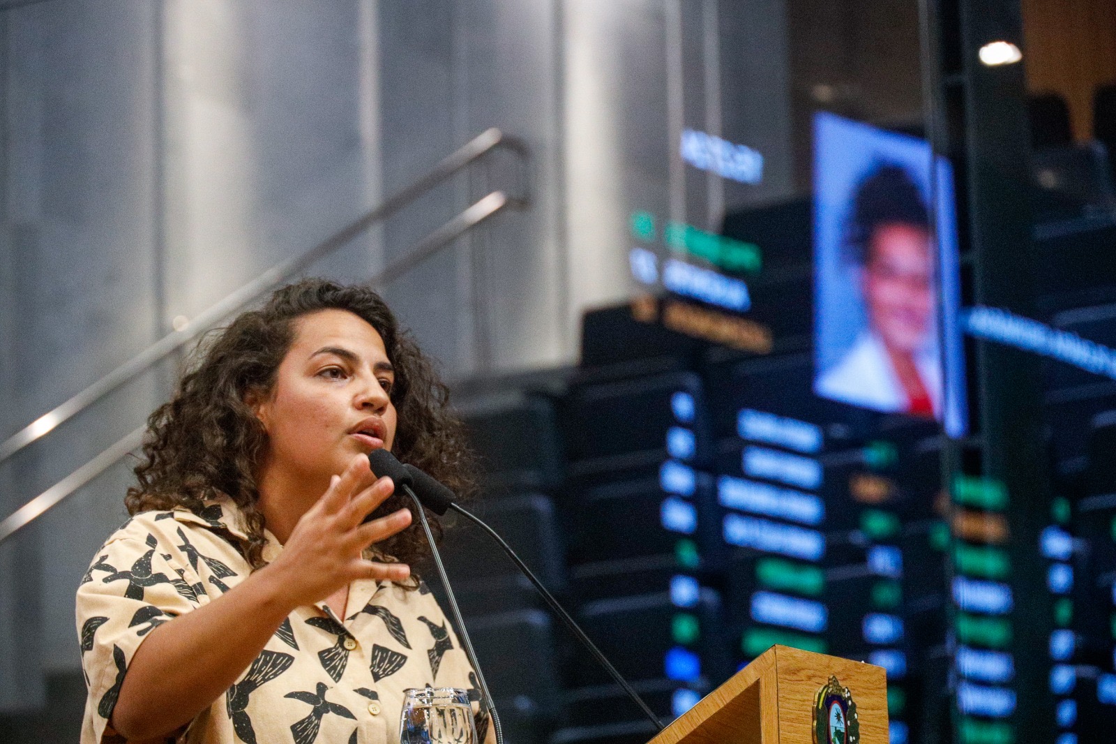 Projetos de Rosa Amorim visam coibir atuação de bets