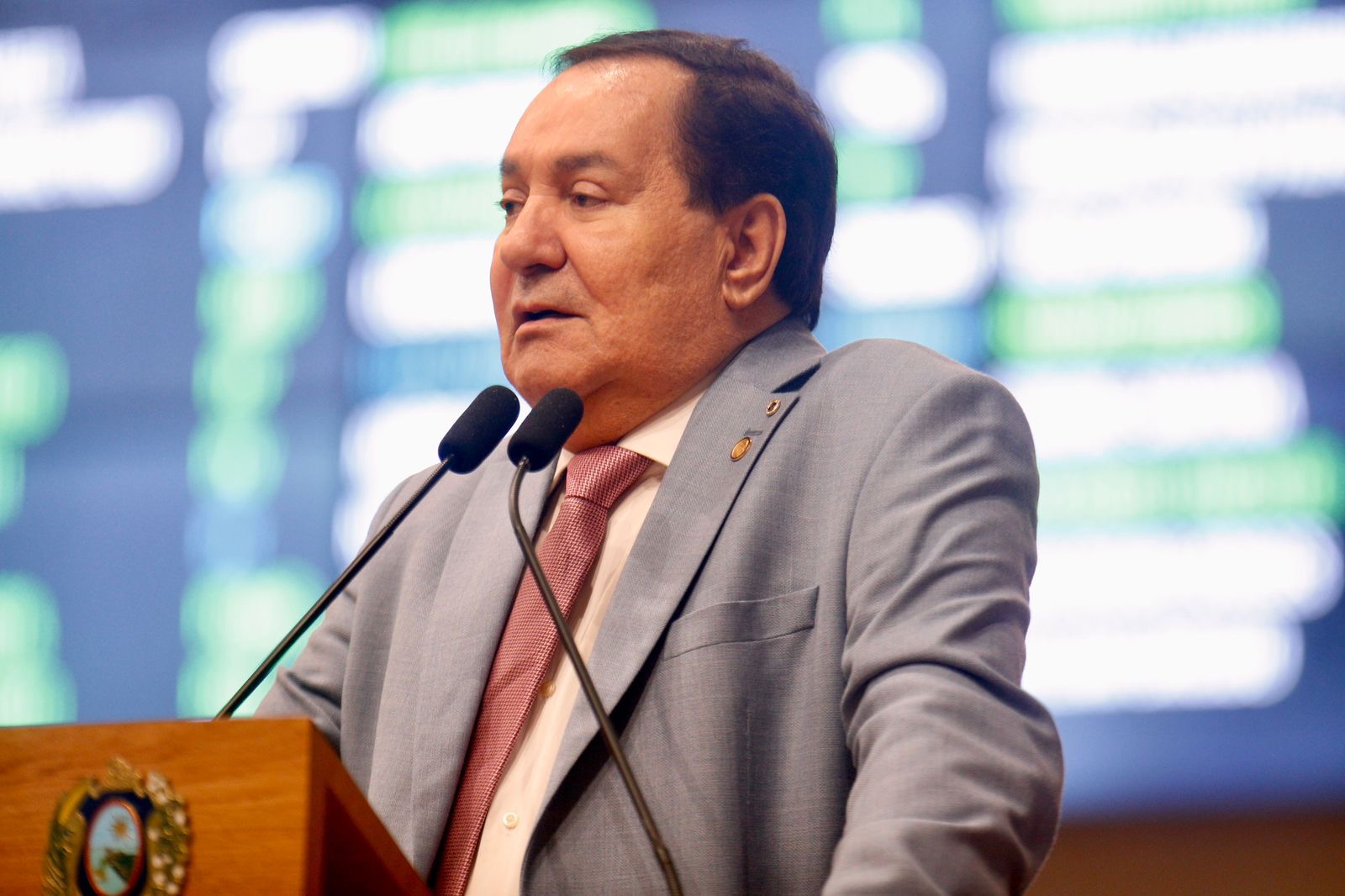 Izaías solicita ao DNIT instalação de lombada eletrônica na BR-423