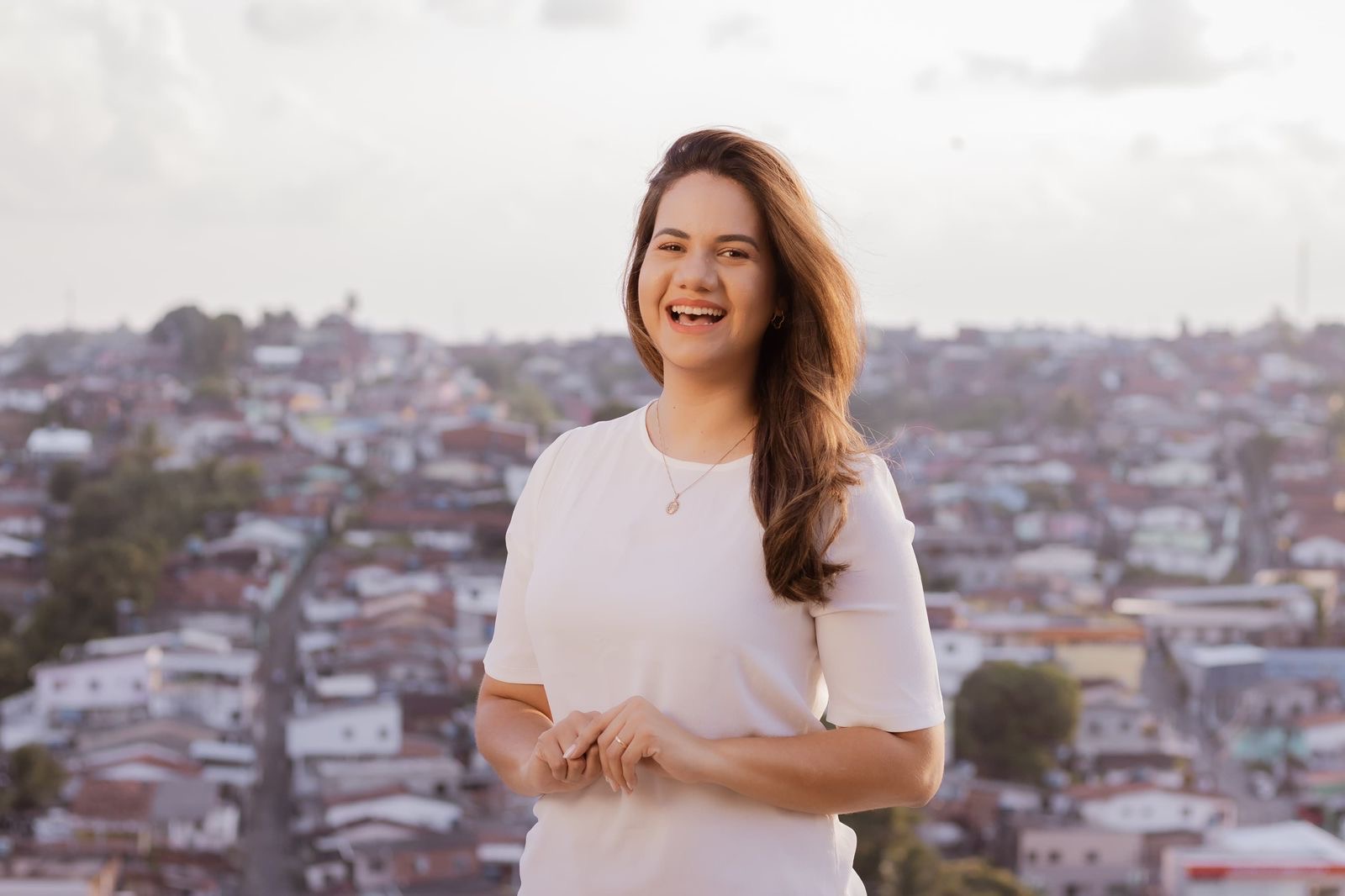 Em Olinda, Mirella define equipe de transição