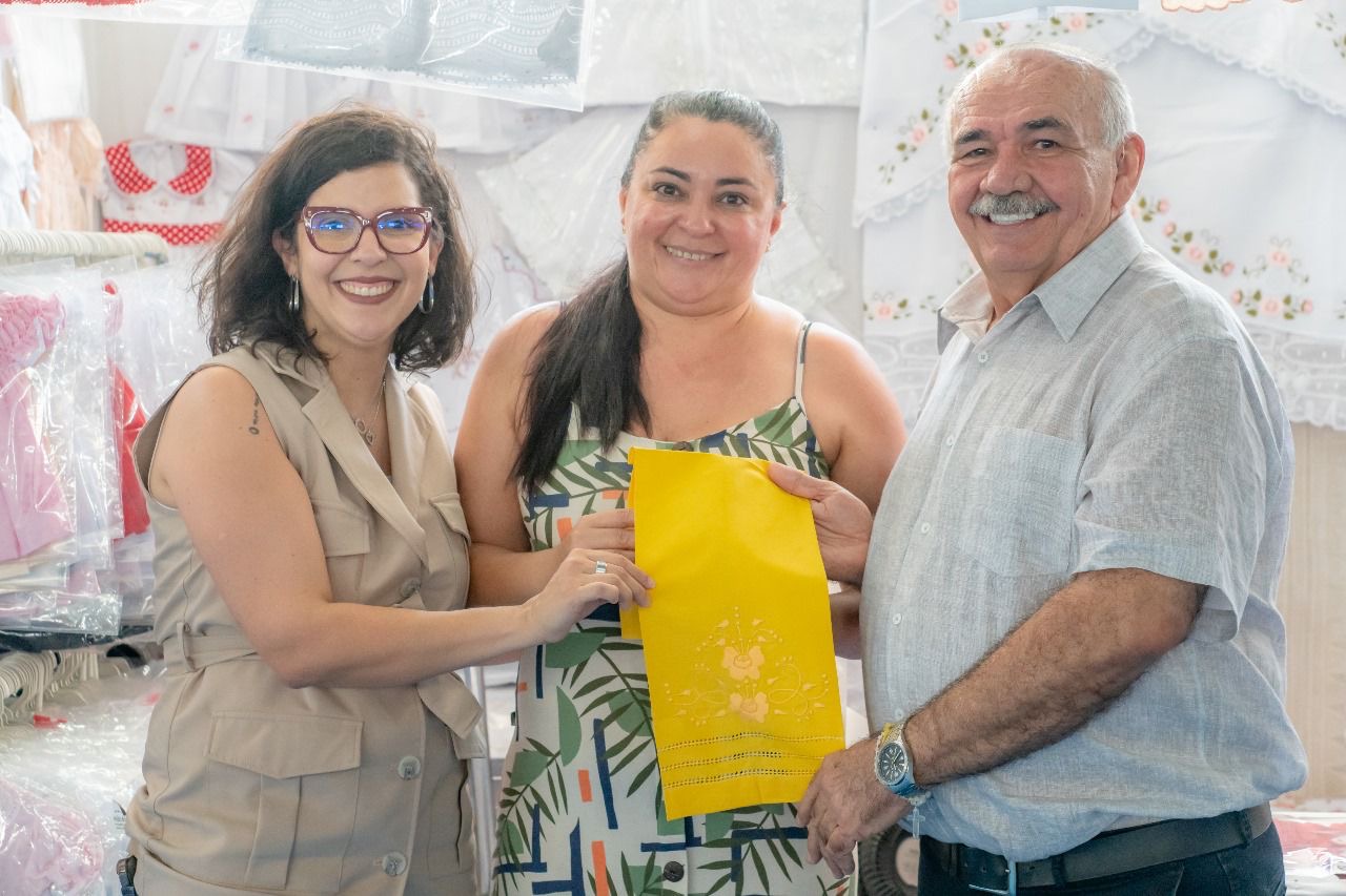 Prefeito de Passira abre 36ª edição da Feira do Bordado Manual