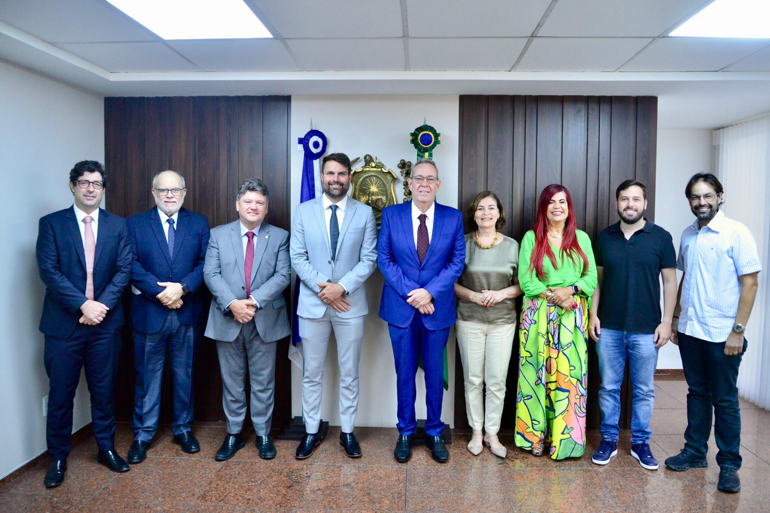 Bancada do PSB discute espaços na Mesa Diretora da Alepe