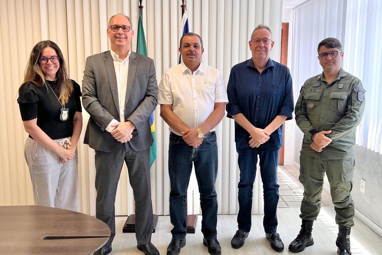 Álvaro pede reforço da segurança em Lajedo e demais cidades do Agreste Meridional