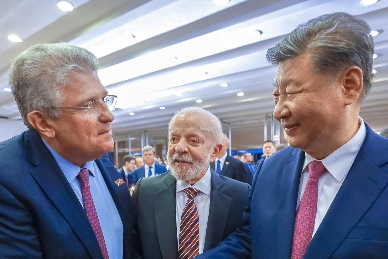 Guilherme Coelho comemora acordo de exportar uvas para a China