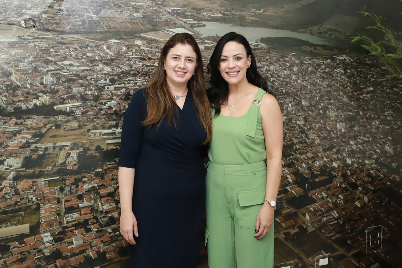 Márcia reforça parceria com o Estado no combate à violência contra a mulher