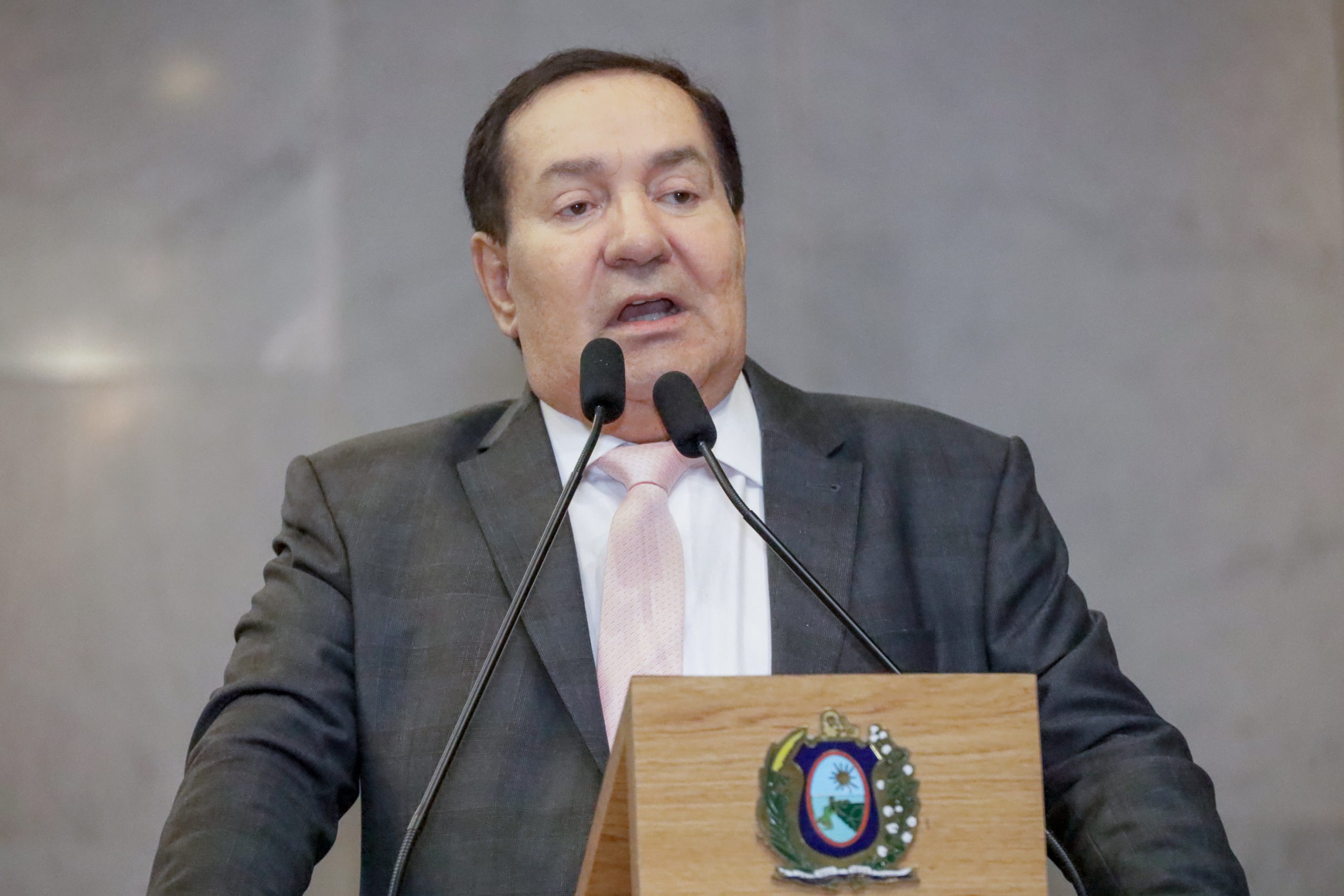 Izaías Régis reivindica ao DNIT restauração de trecho da BR-423