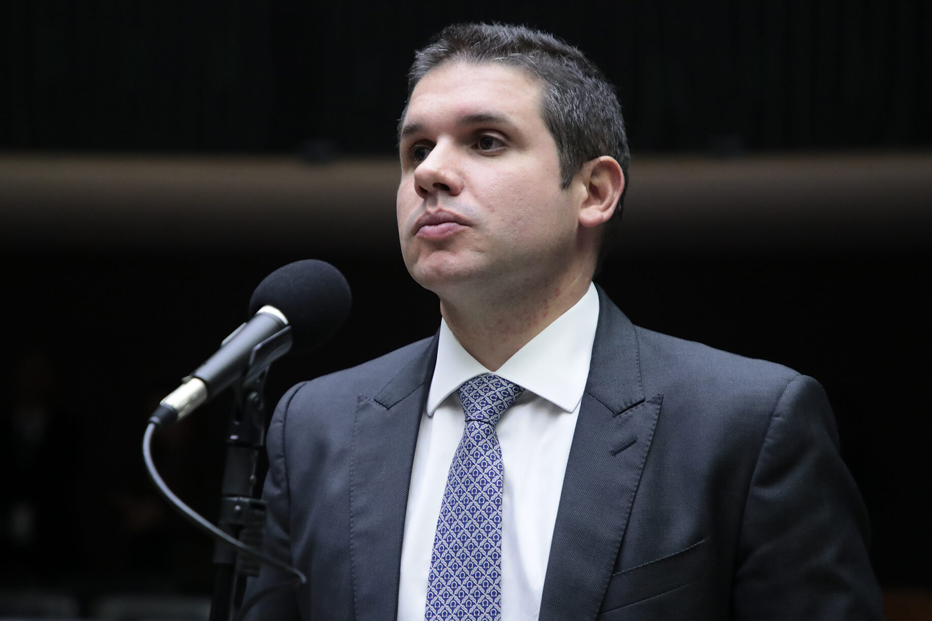 Hugo Motta a um passo de fazer história na Câmara Federal