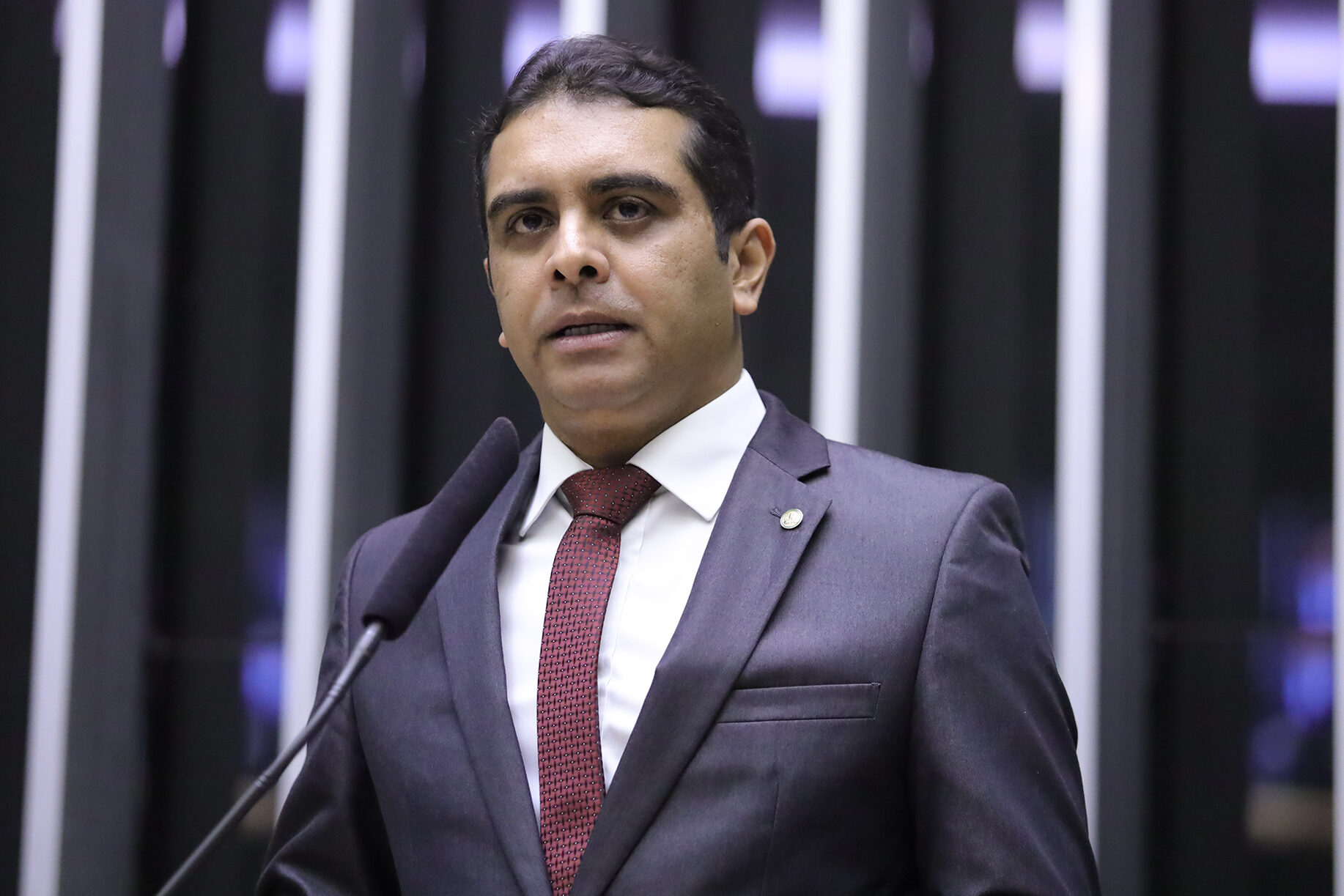 Rodolfo diz que PEC da escala 6×1 está acima de questões partidárias