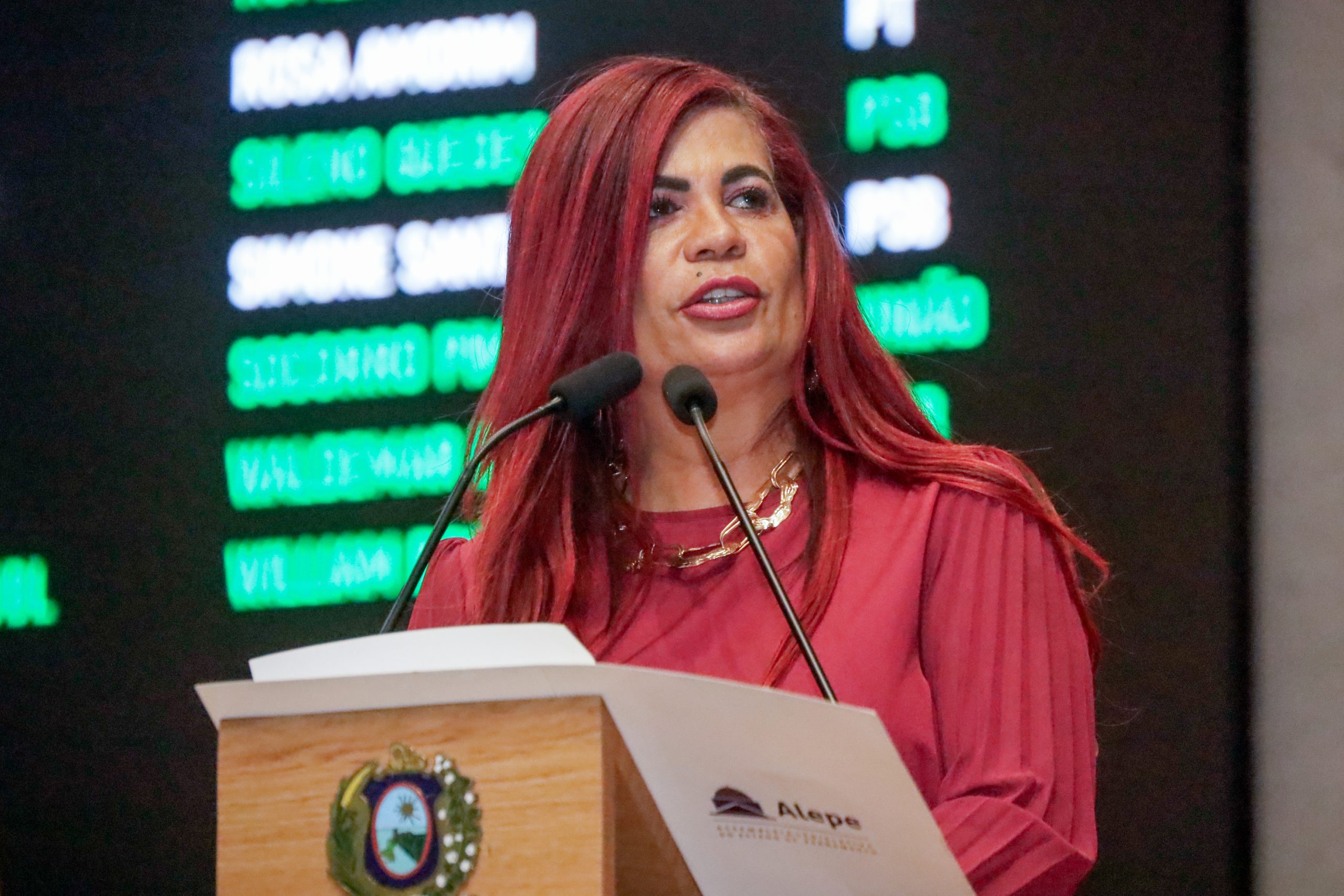 Delegada Gleide Ângelo homenageia síndicos de Pernambuco 