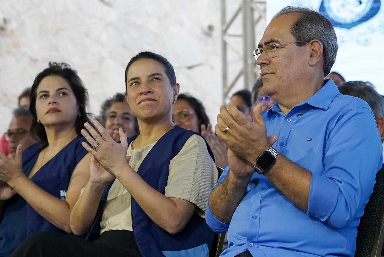 Ao lado de Mano Medeiros, governadora anuncia ações em Jaboatão 