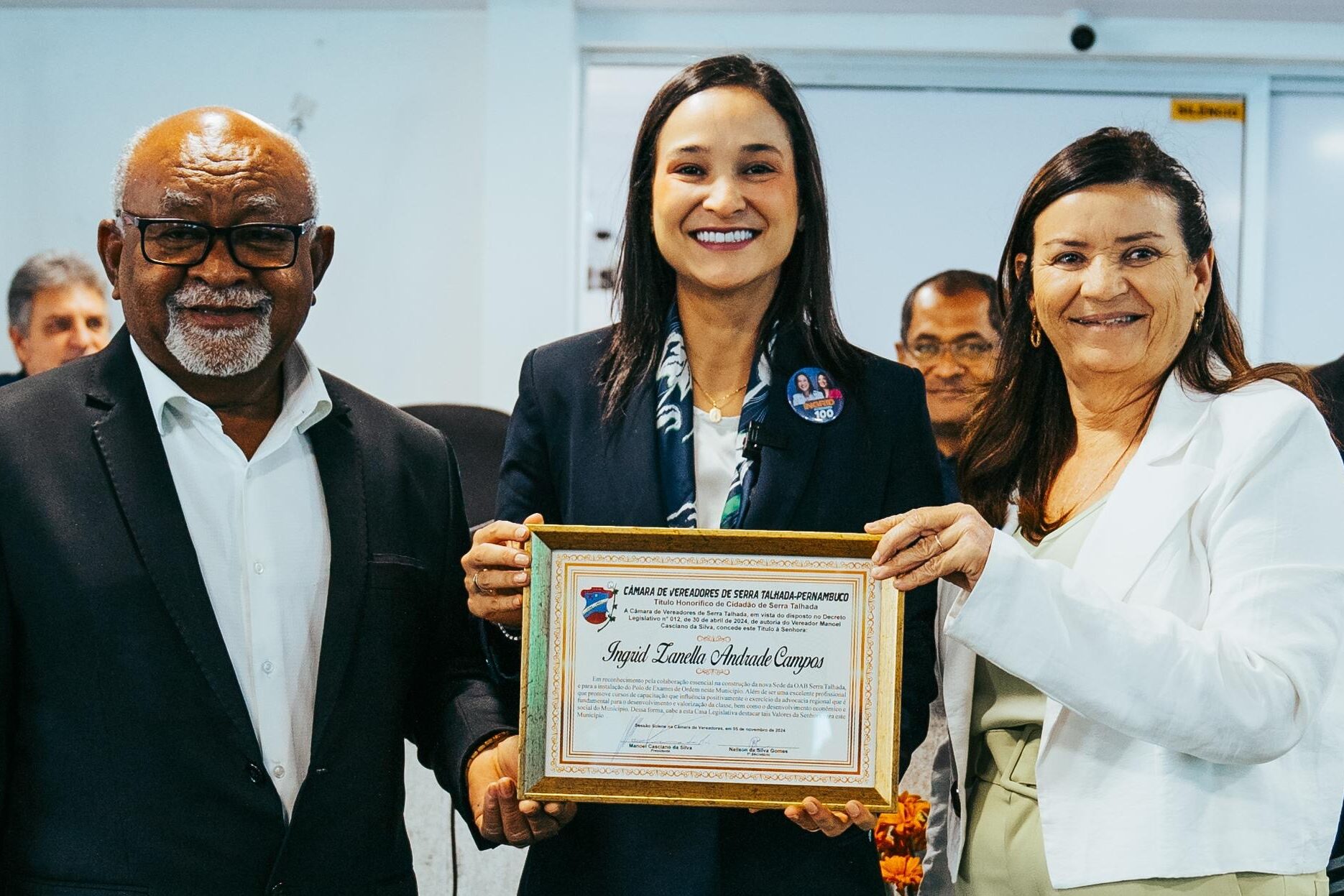 Câmara de Serra Talhada concede cidadania a Ingrid Zanella