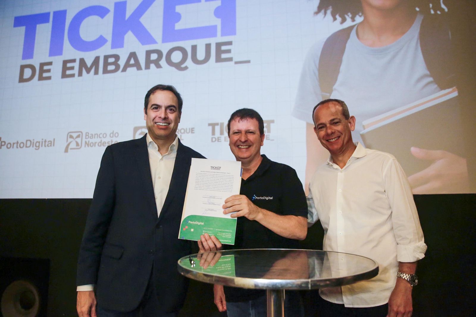 Parceria entre BNB, Prefeitura do Recife e Porto Digital assegura bolsas de estudo para 283 jovens