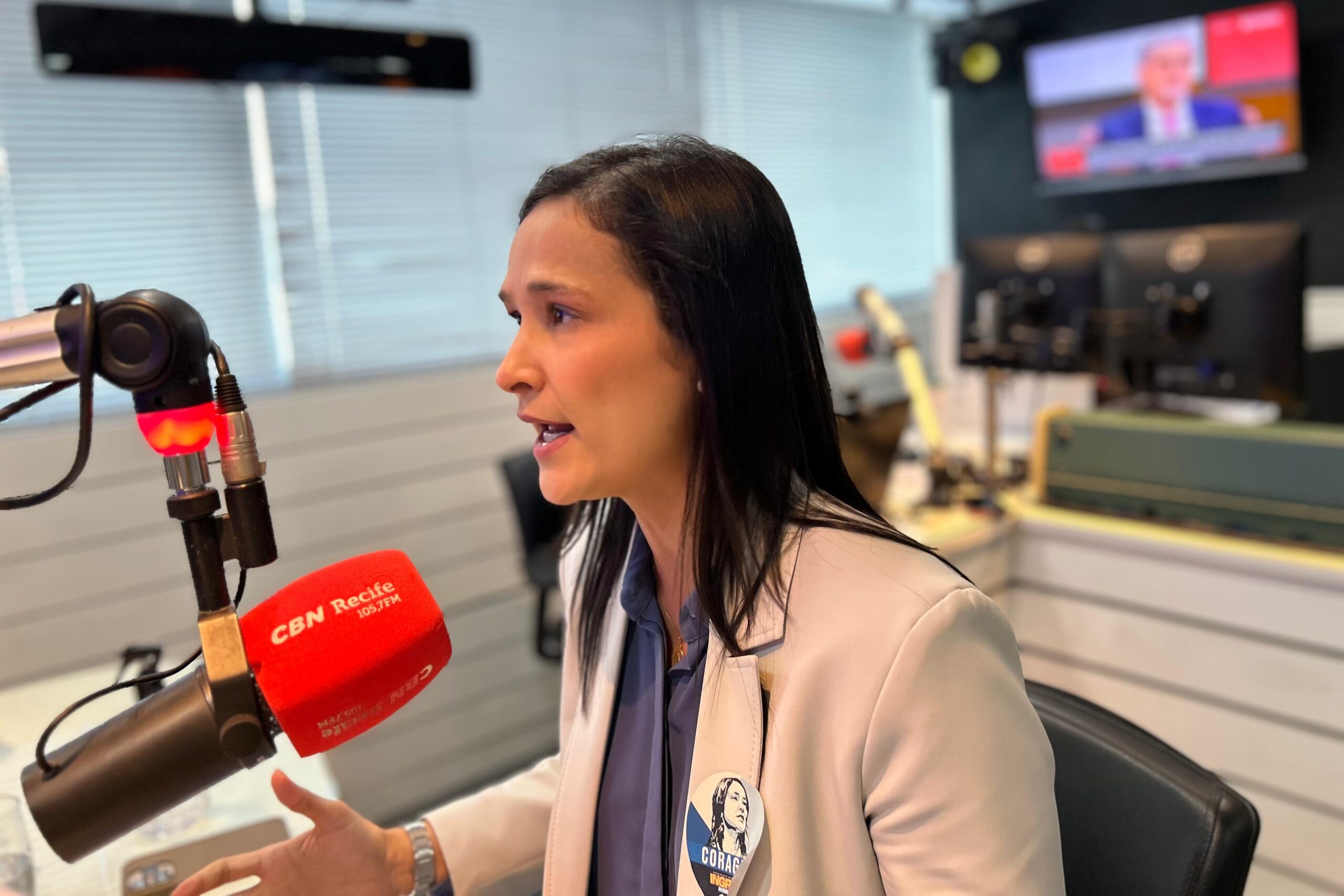 Ingrid reafirma compromissos com anuidade zero e defesa das prerrogativas