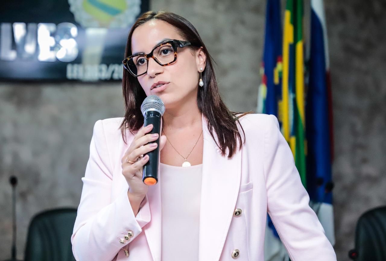 Diana Câmara recebe título de cidadã caruaruense nesta segunda (11)