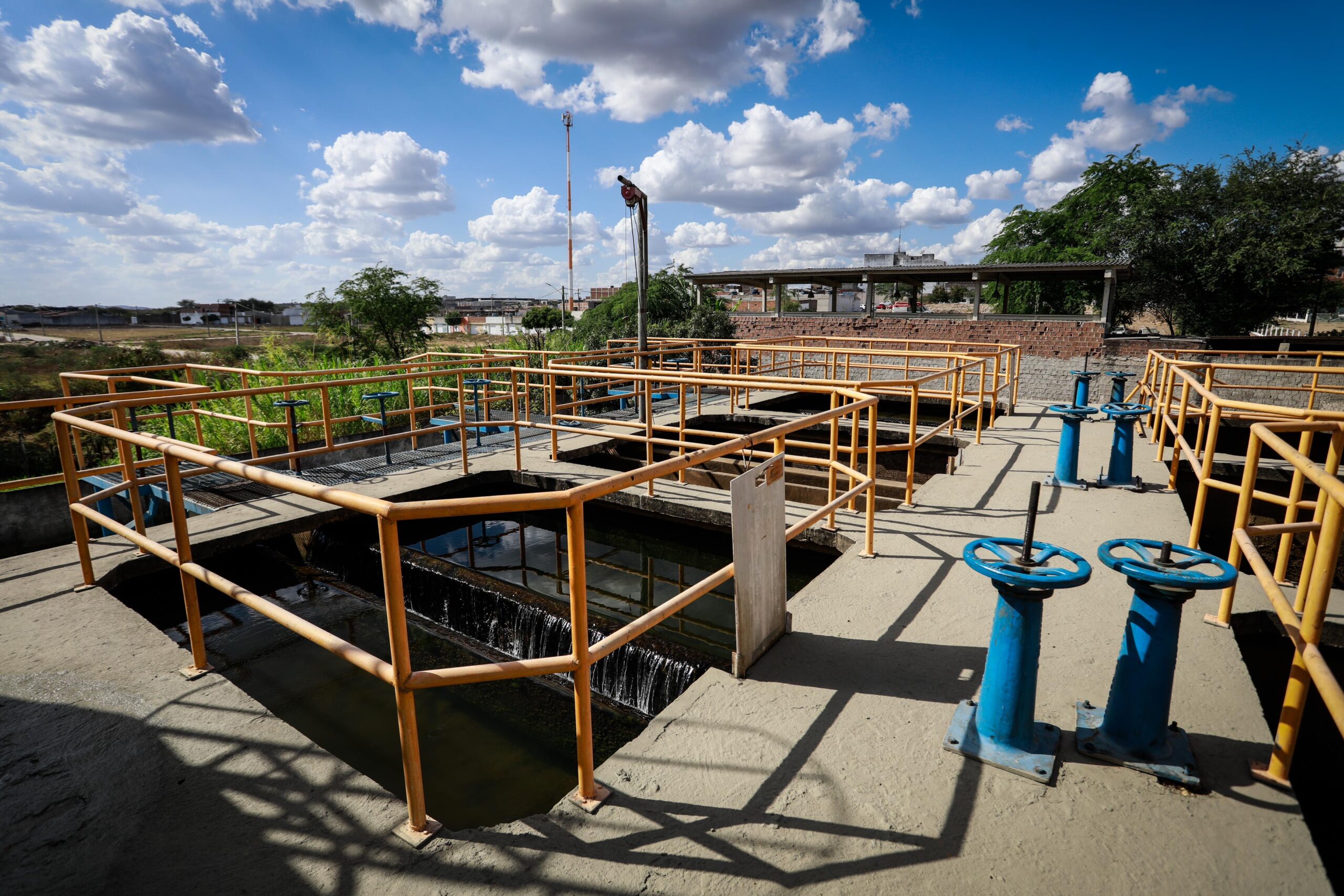 Diogo Moraes celebra inauguração da Adutora do Alto Capibaribe 