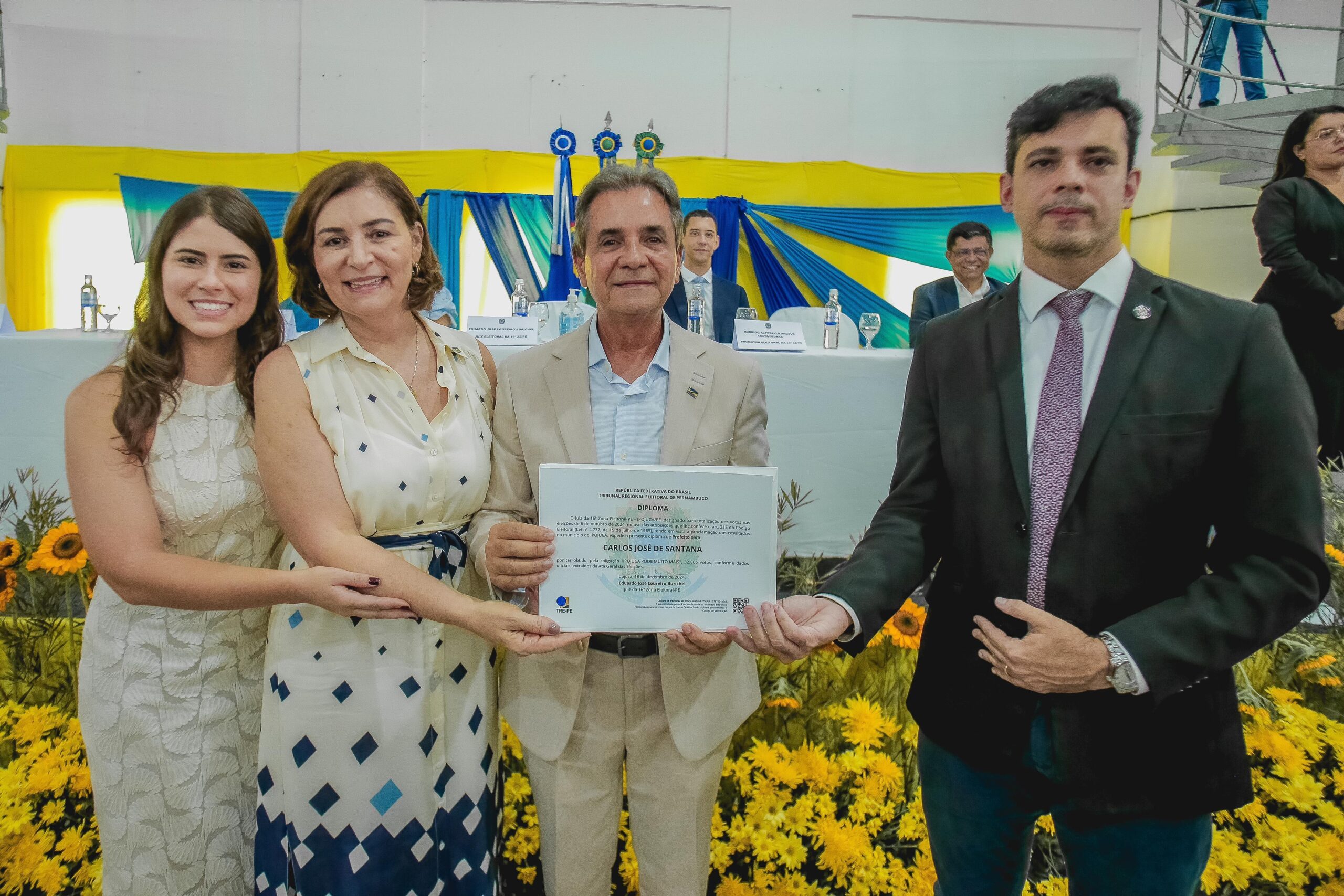 Carlos Santana é diplomado pela 5ª vez prefeito de Ipojuca