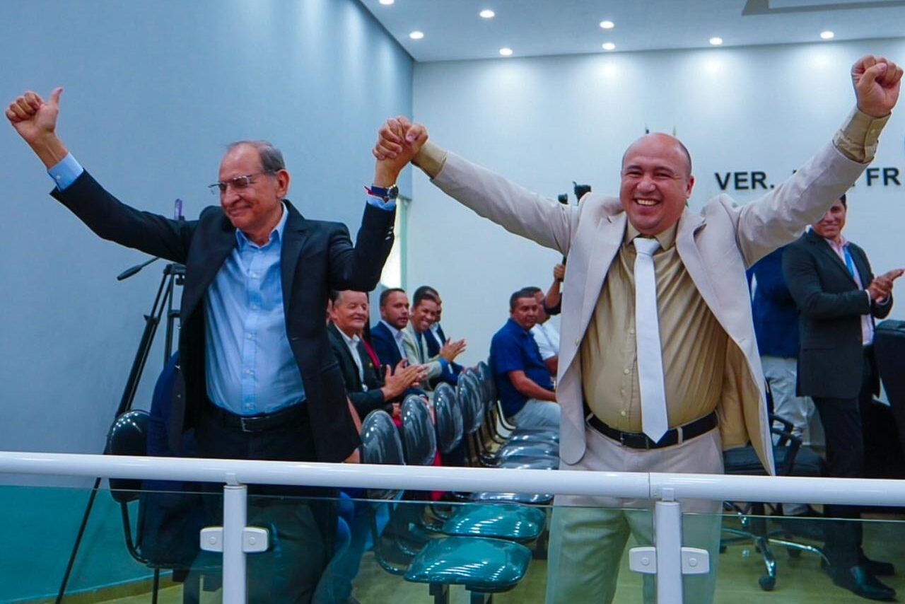 Jogli Uchôa é diplomado como prefeito reeleito de Araçoiaba