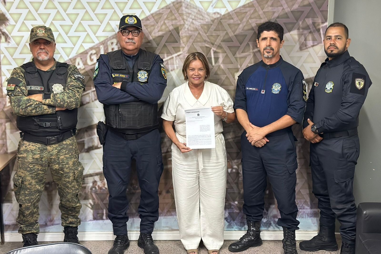 Nadegi anuncia R$ 2,2 milhões para a segurança de Camaragibe