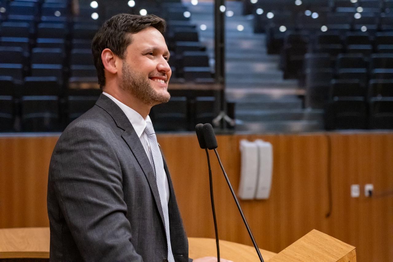 Gilmar celebra marca de 50 projetos que se tornaram lei em Pernambuco