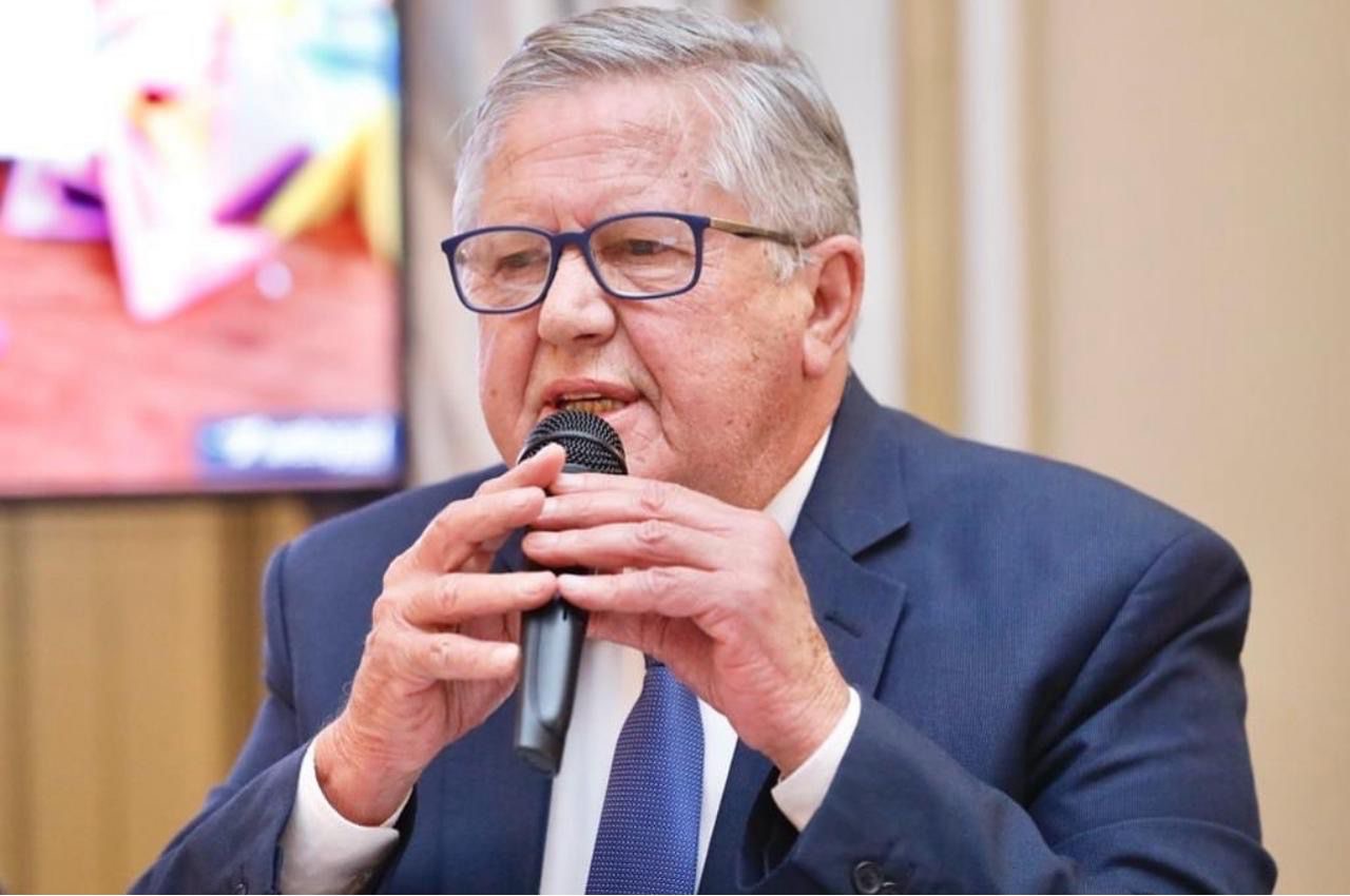 Em Sertânia, Justiça dá 24h para Ângelo iniciar transição com equipe de Pollyanna