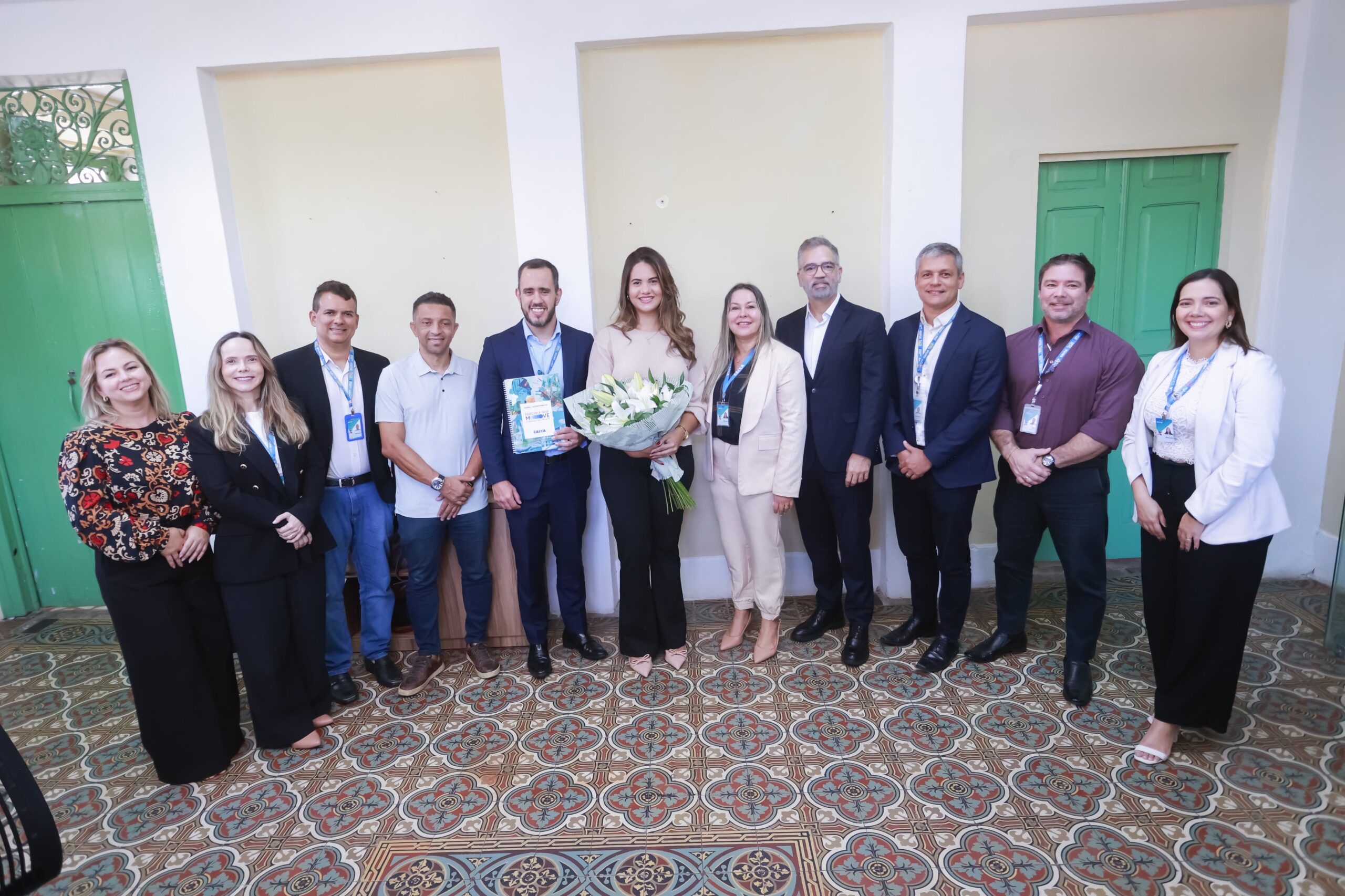 Prefeita eleita de Olinda discute parcerias com a Caixa