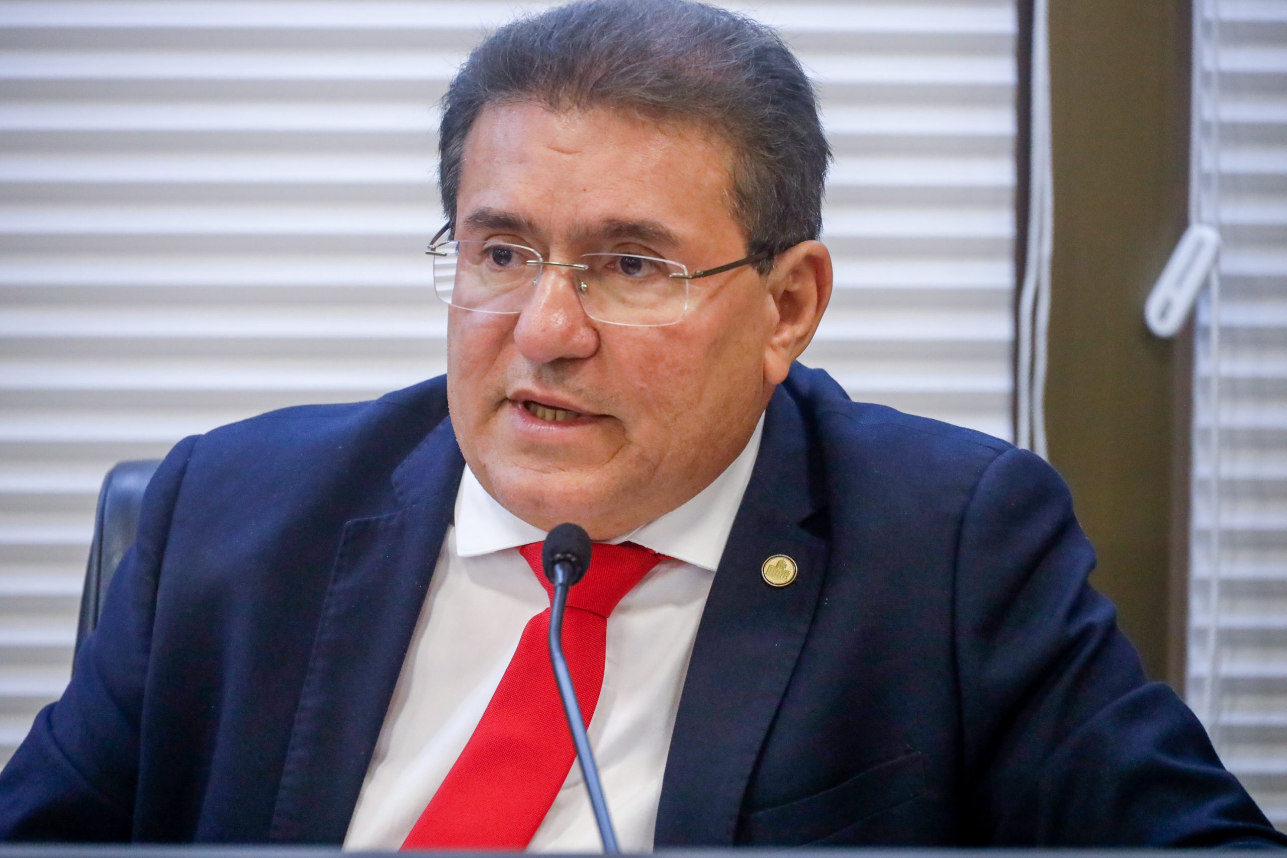 Lei que aumenta punição para quem comprar cabos e fios roubados entra em vigor em 60 dias