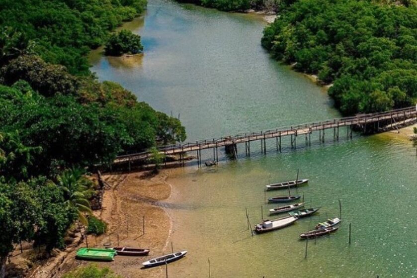 Moraes celebra restauração da ponte na Trilha dos Holandeses, em Itamaracá