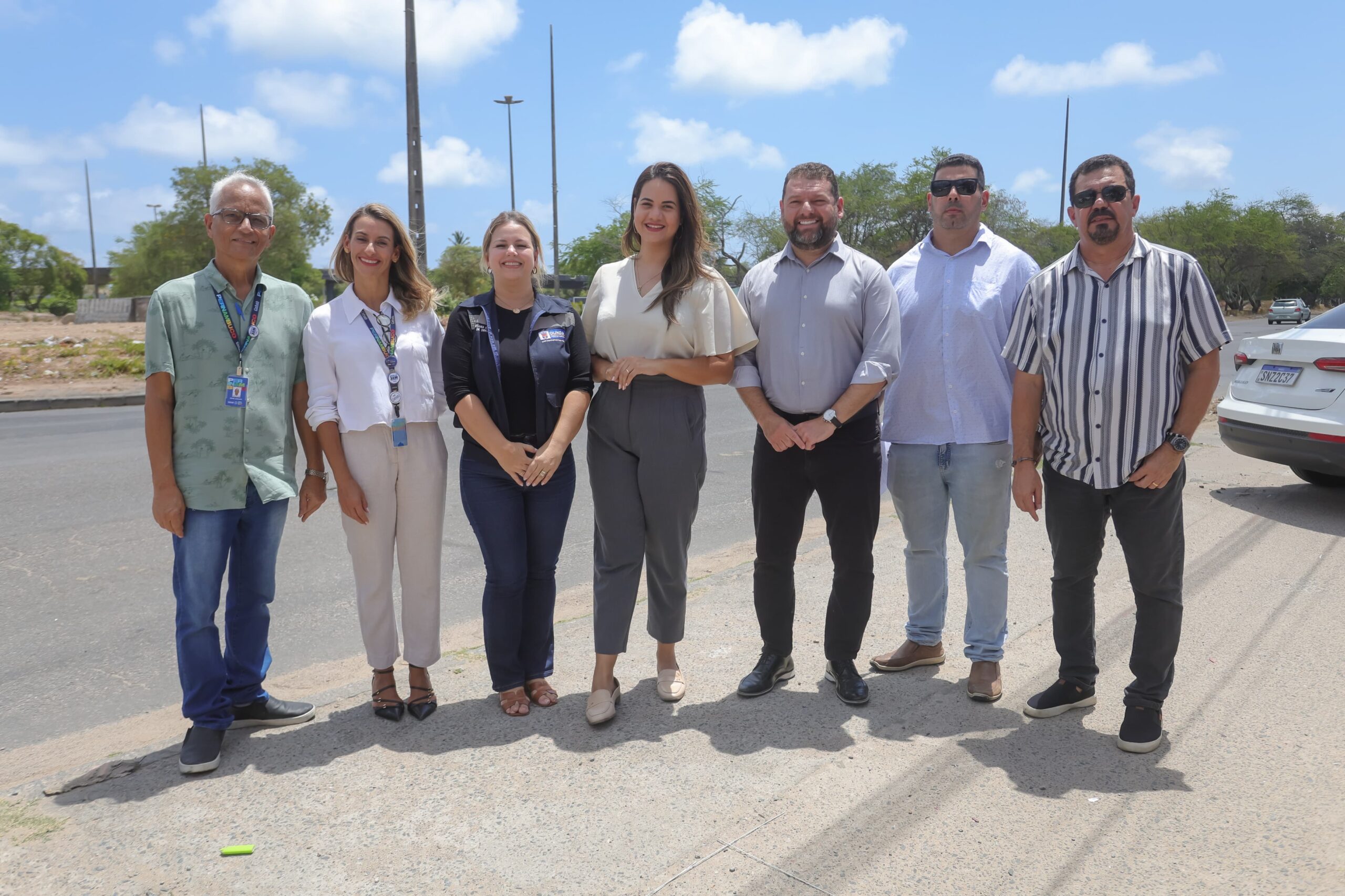 Mirella e presidente da Cehab vistoriam principais corredores de Olinda