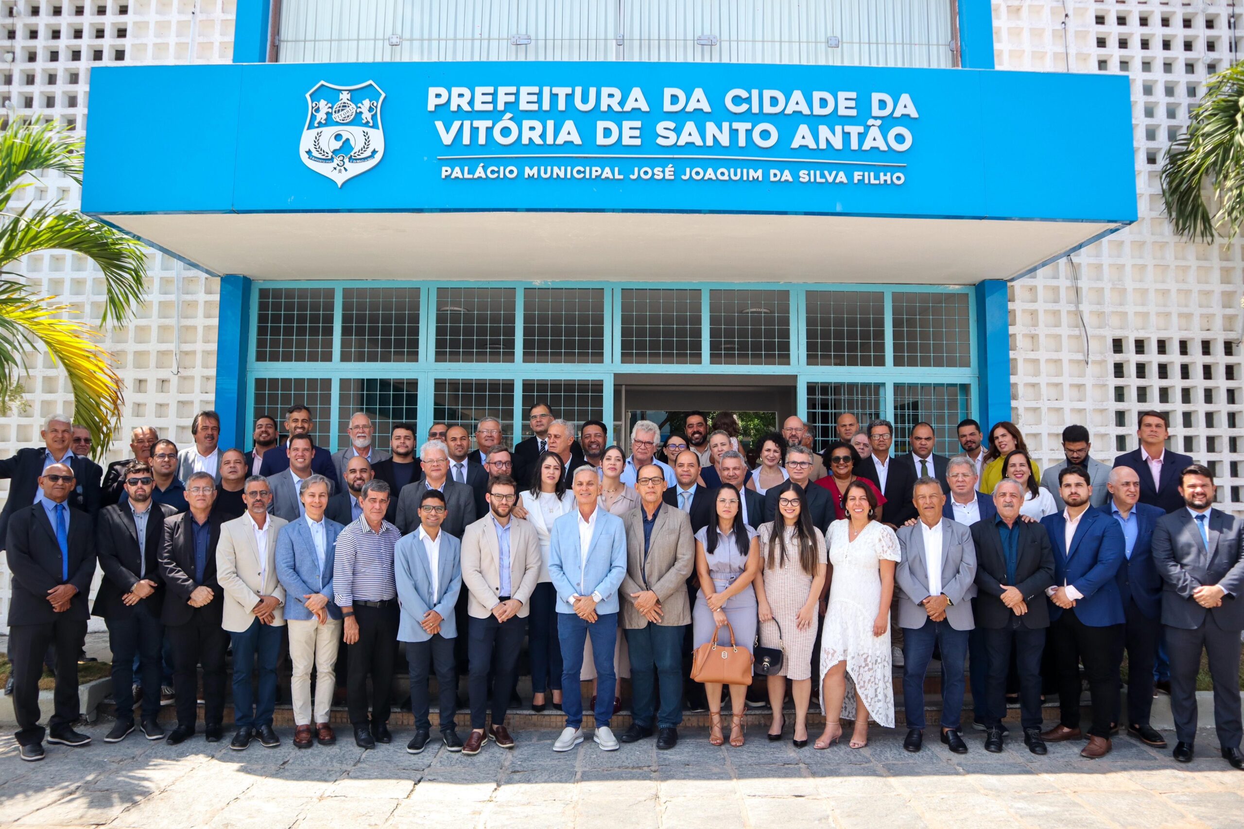 Paulo Roberto dá posse a novos secretários e presidentes de agências em Vitória 