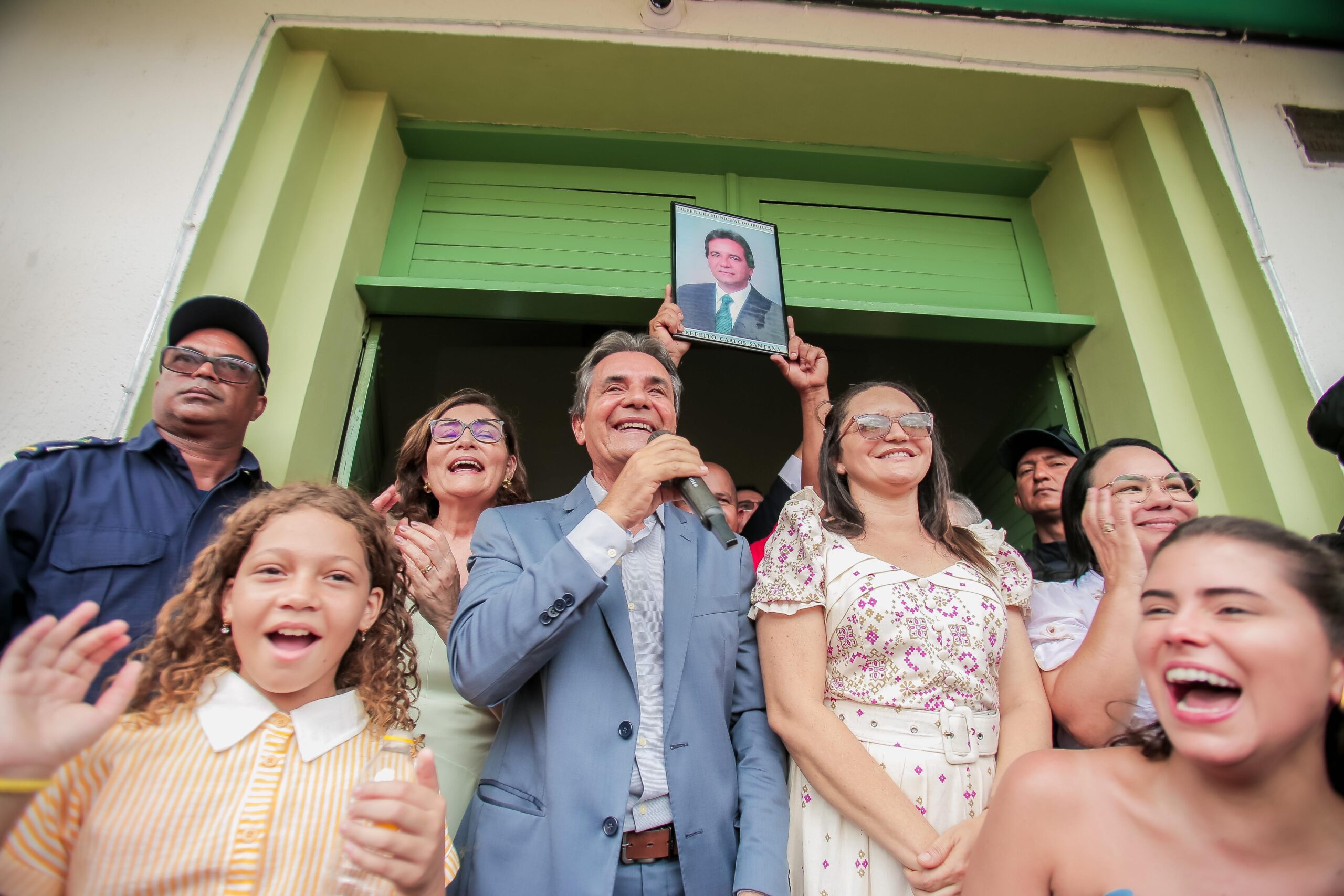 Carlos Santana toma posse para o 5º mandato como prefeito do Ipojuca